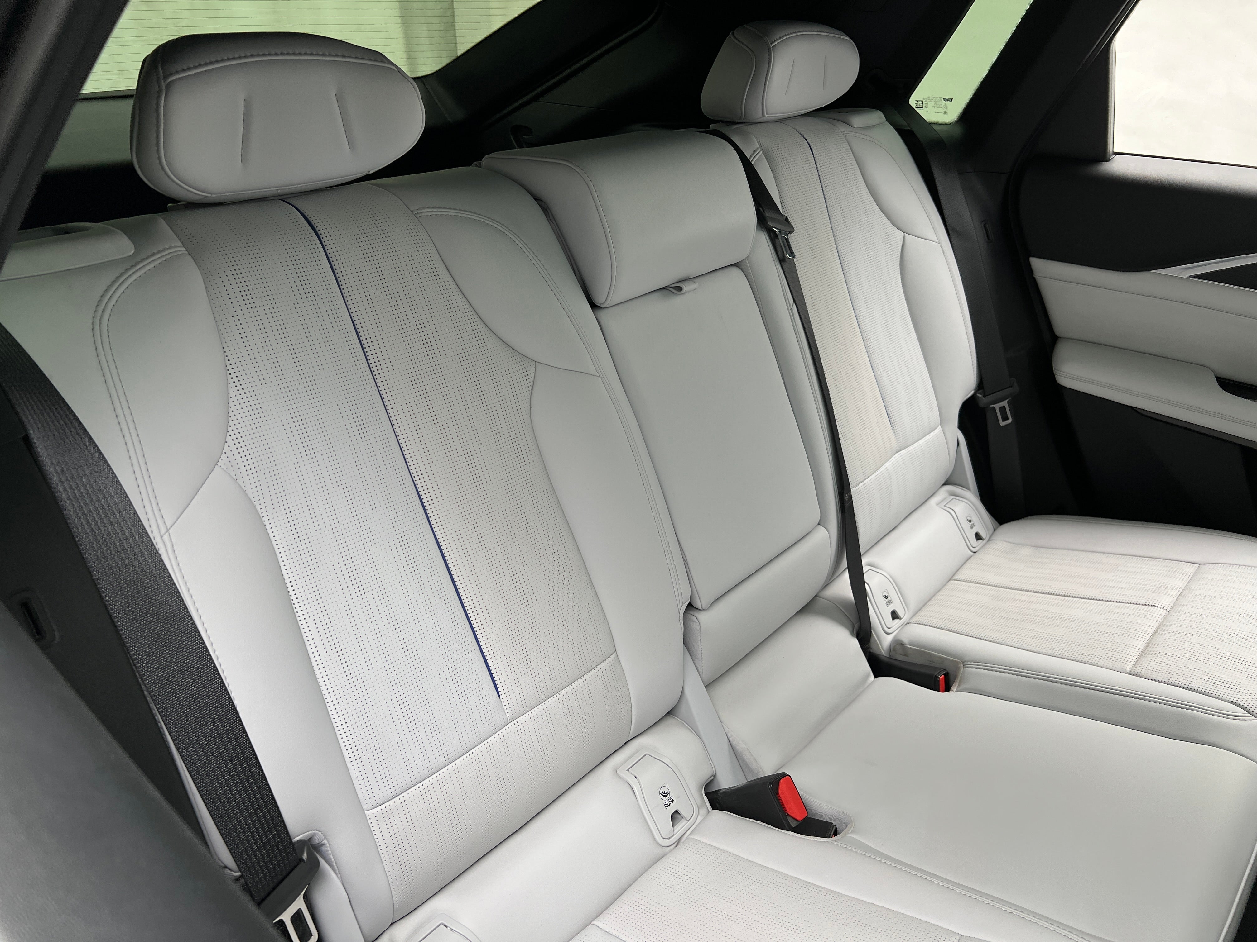 Used 2024 Cadillac LYRIQ Sport 1 with VIN 1GYKPTRK2RZ116068 for sale in Auburn, WA