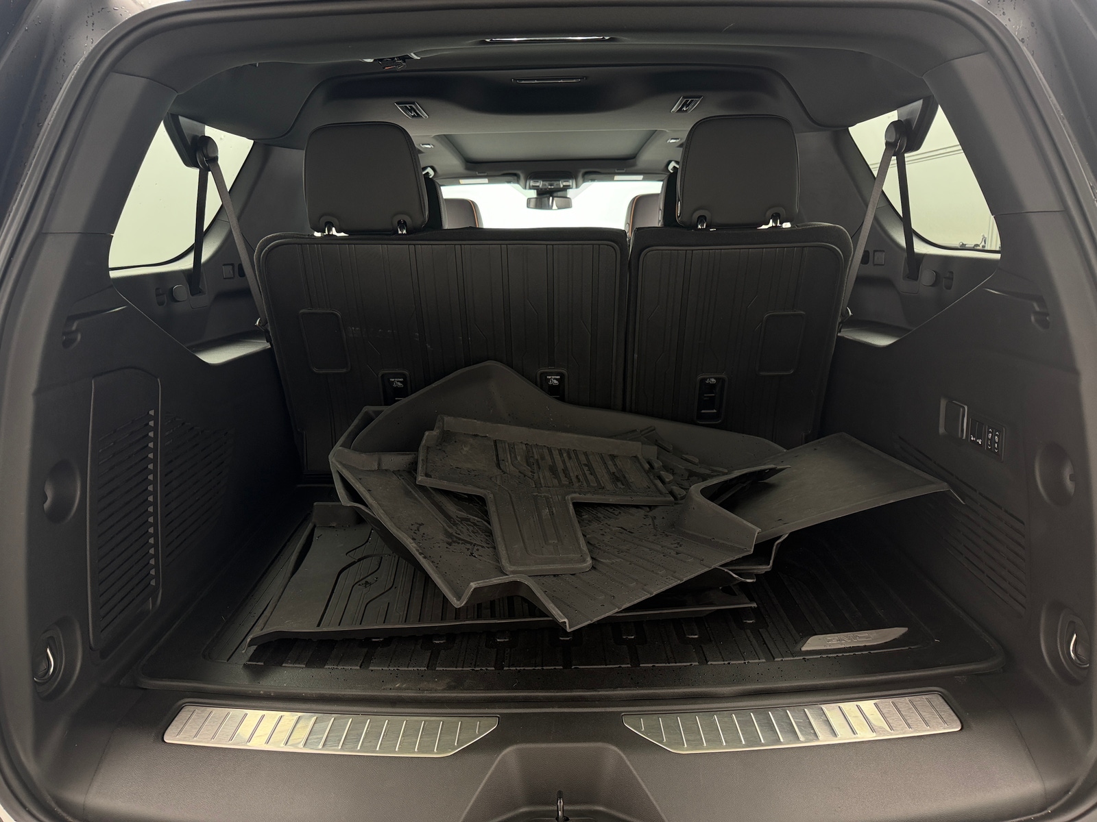 Thumbnail: 2024 GMC Yukon XL - 6