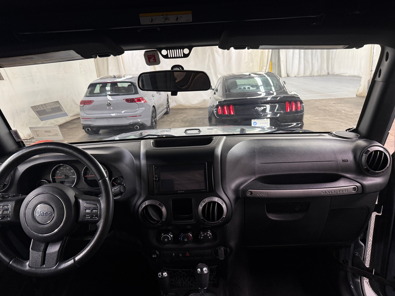 Thumbnail: 2015 Jeep Wrangler - 3