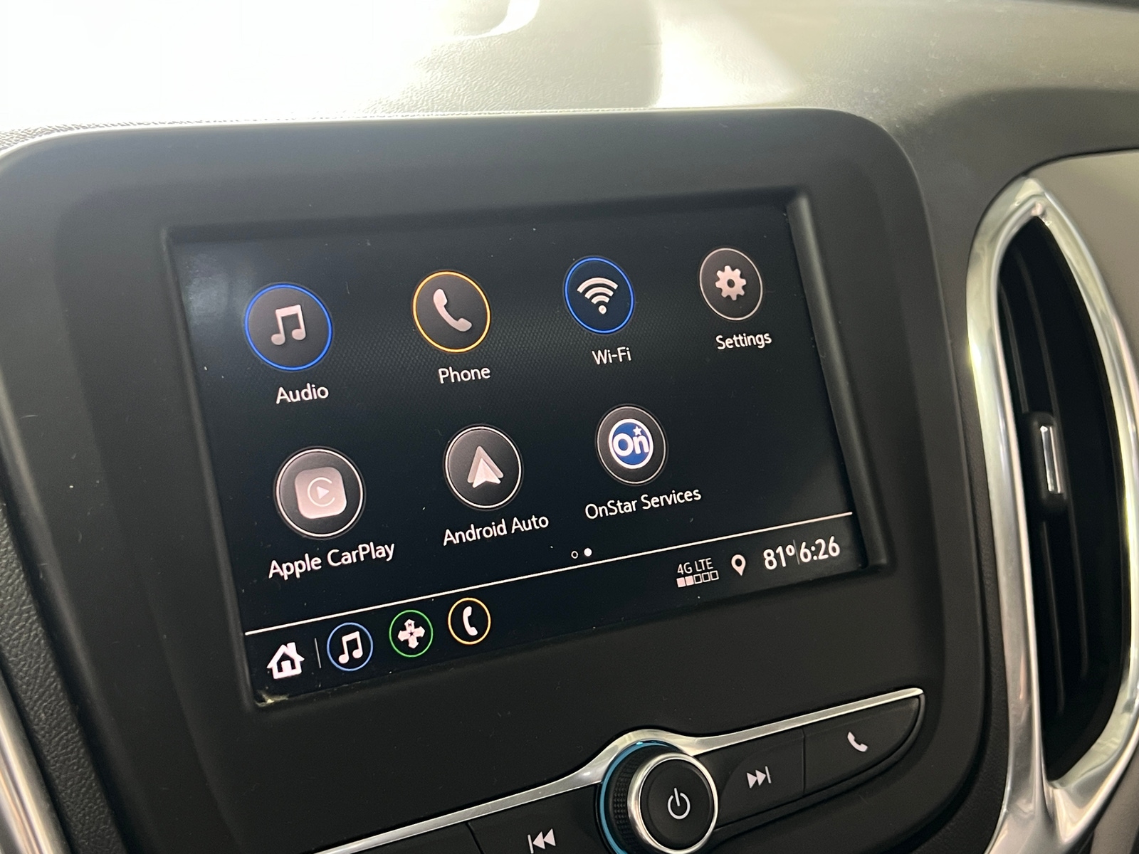 Thumbnail: 2021 Chevrolet Equinox - 4