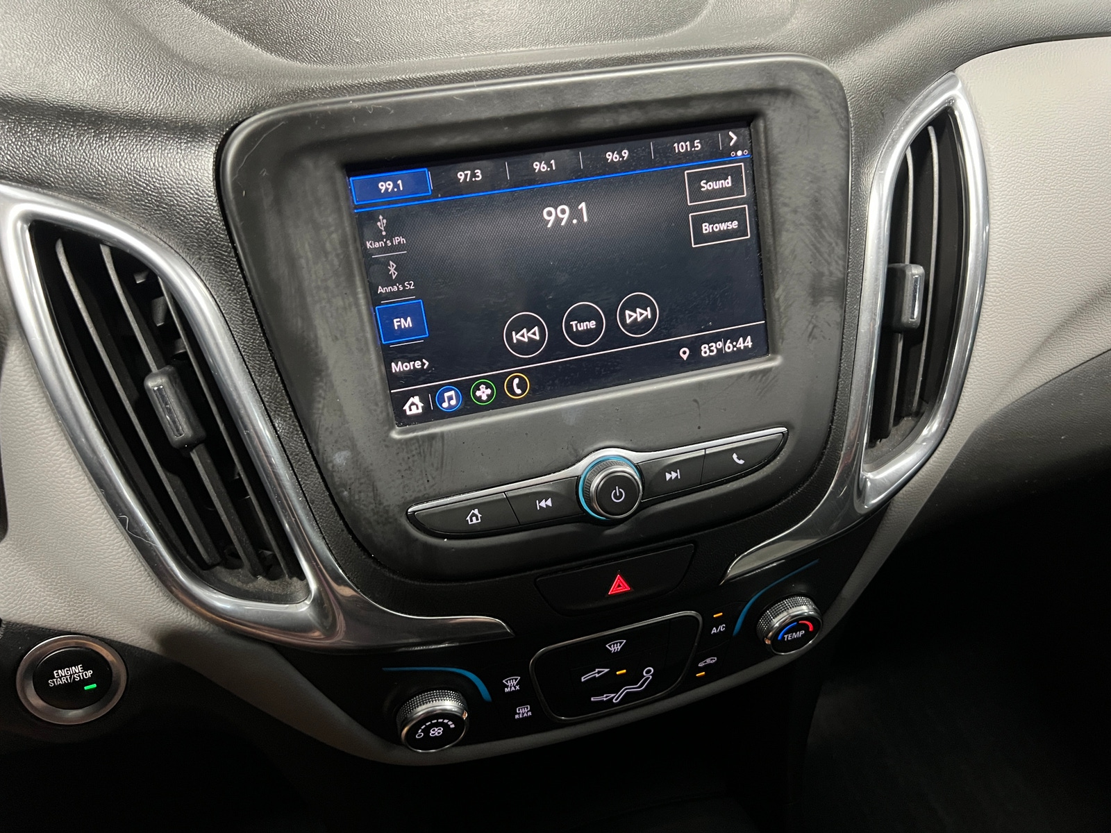 Thumbnail: 2020 Chevrolet Equinox - 4