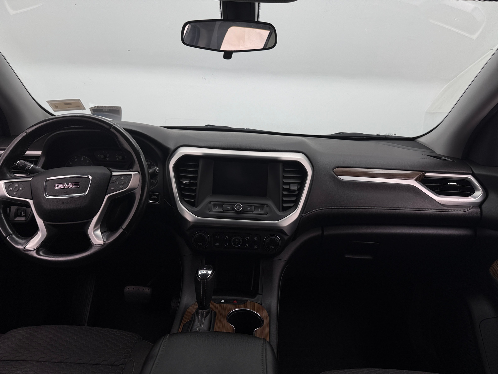Thumbnail: 2019 GMC Acadia - 3