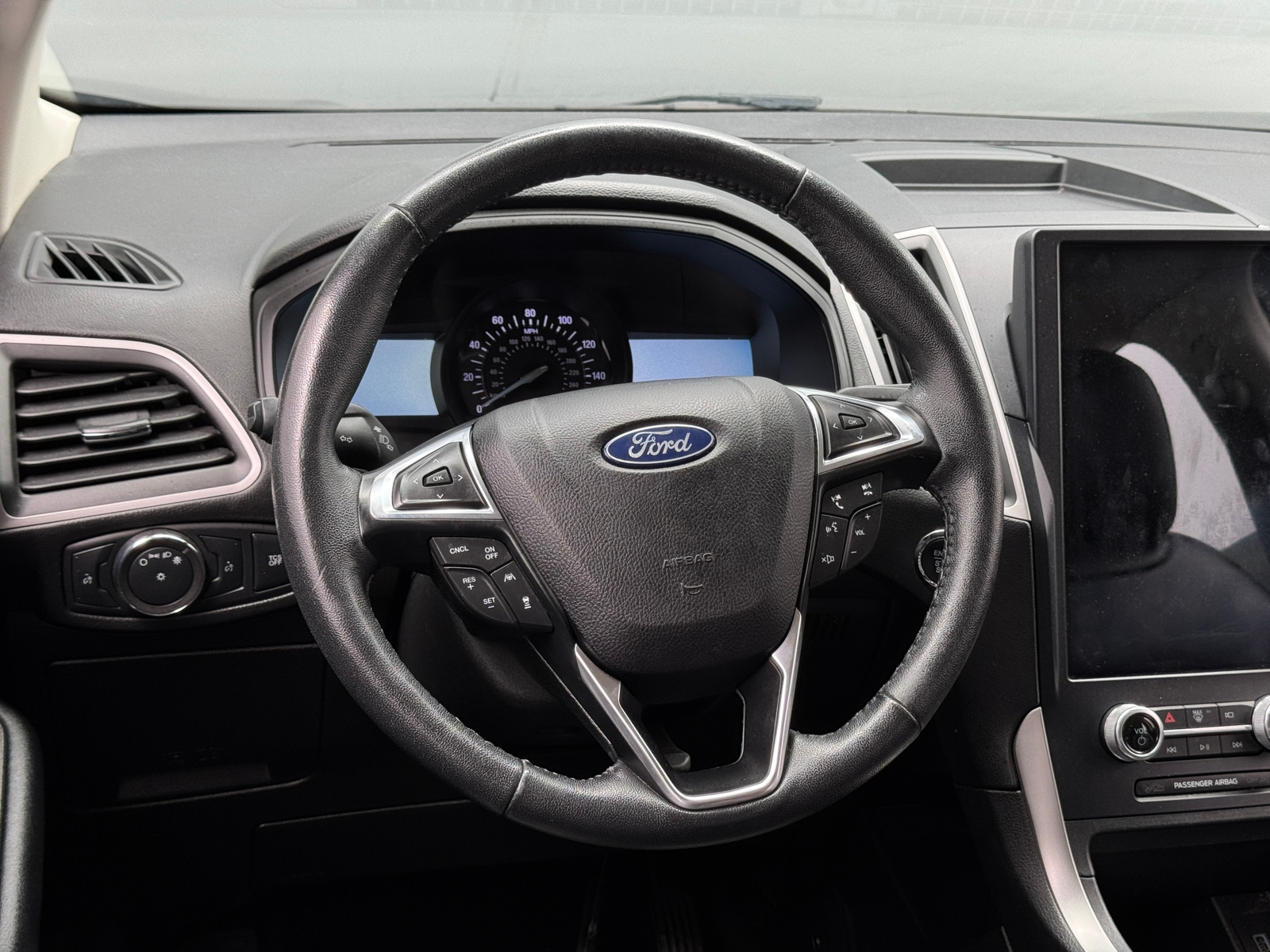 Thumbnail: 2022 Ford Edge - 4