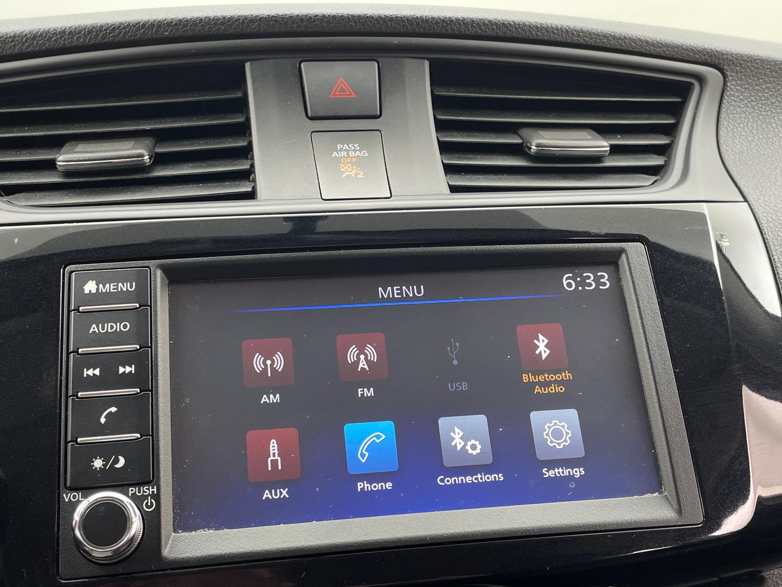 Thumbnail: 2019 Nissan Sentra - 4