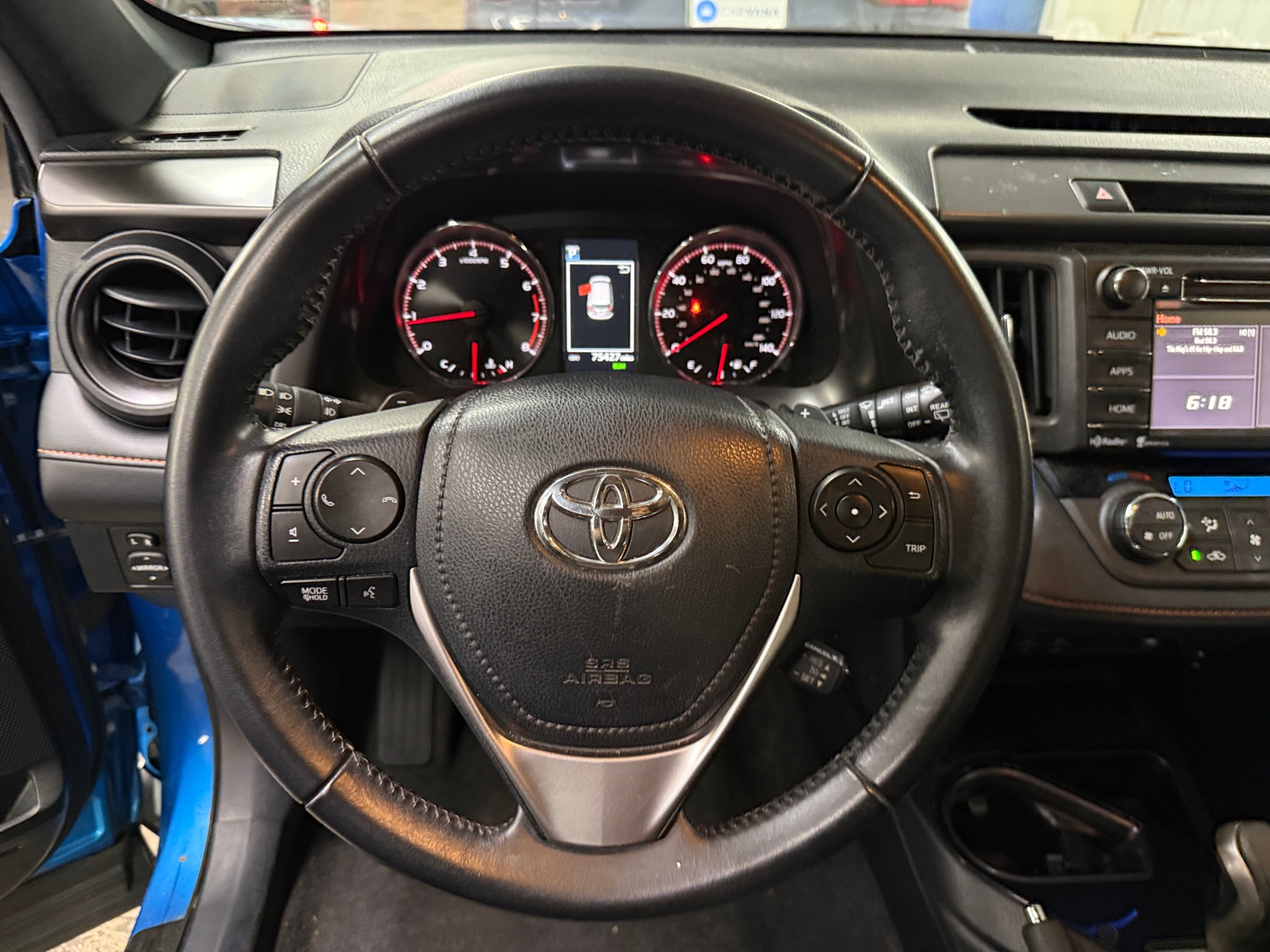Thumbnail: 2016 Toyota RAV4 - 4