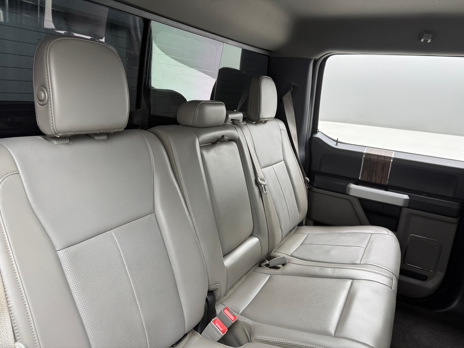 Thumbnail: 2019 Ford Econoline - 6