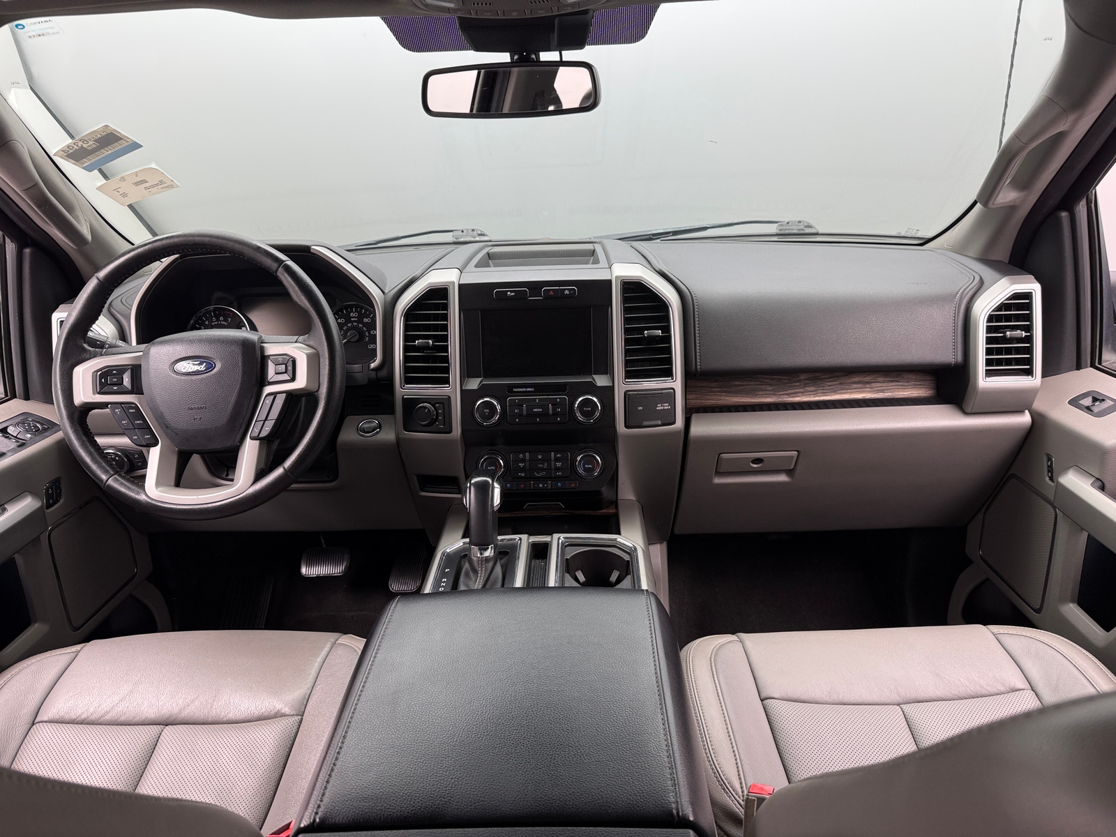 Thumbnail: 2019 Ford Econoline - 3