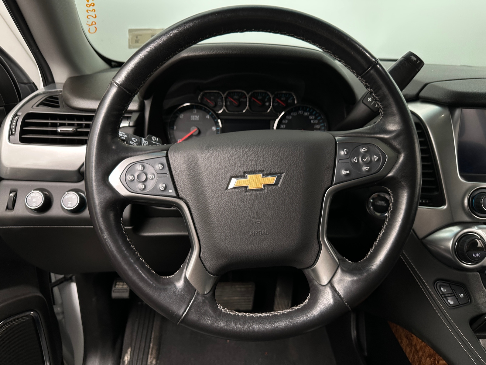 Thumbnail: 2019 Chevrolet Tahoe - 4