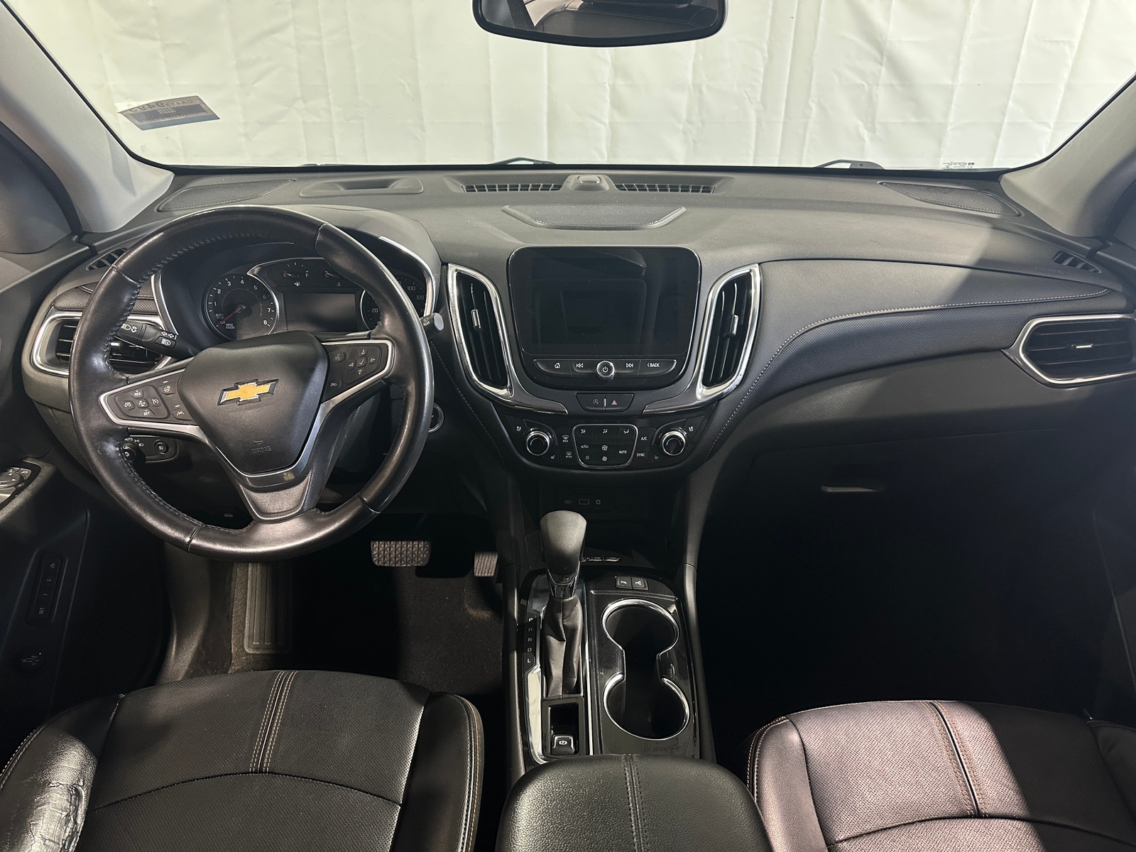 Thumbnail: 2022 Chevrolet Equinox - 2