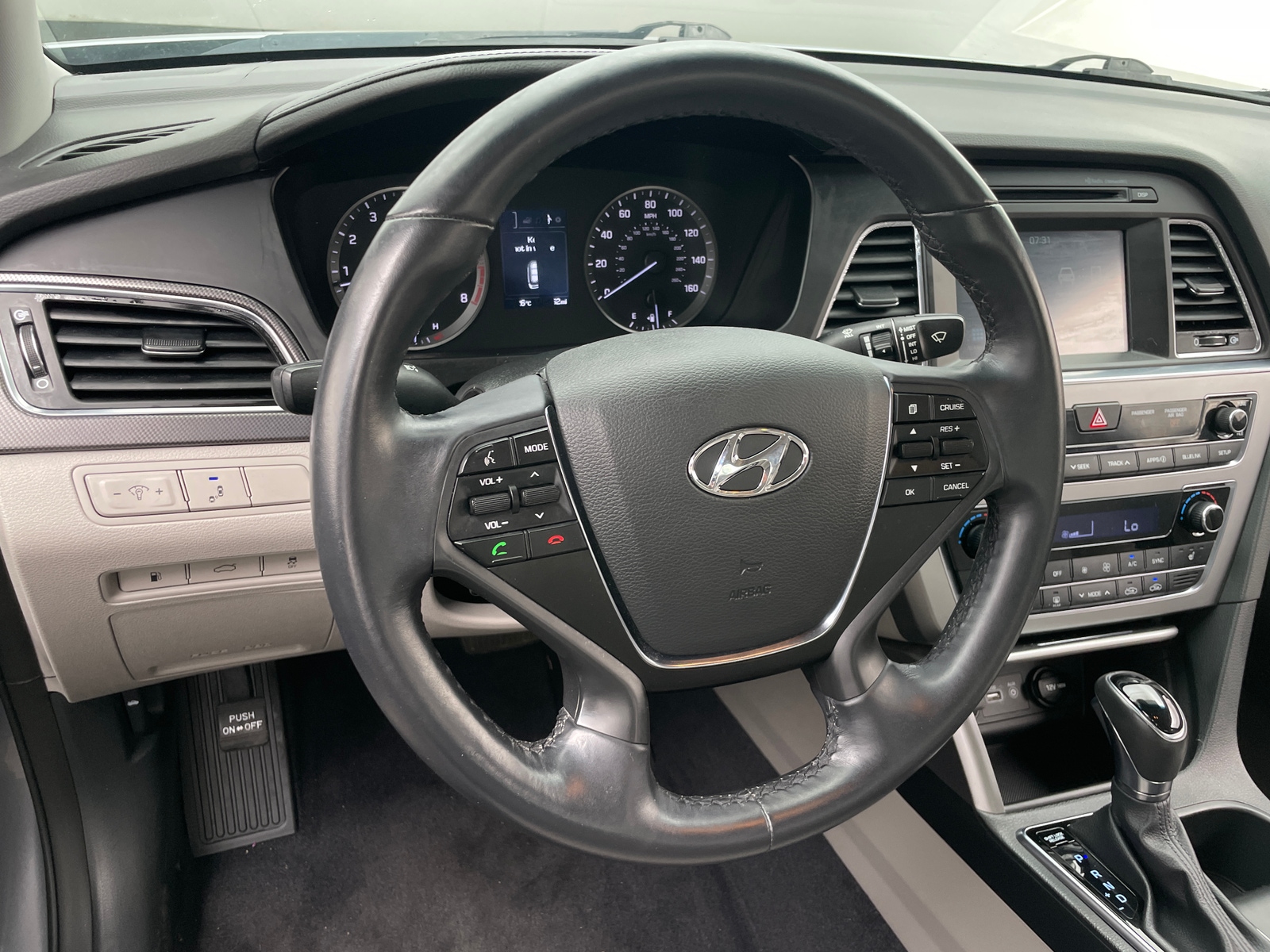 Thumbnail: 2016 Hyundai Sonata - 5