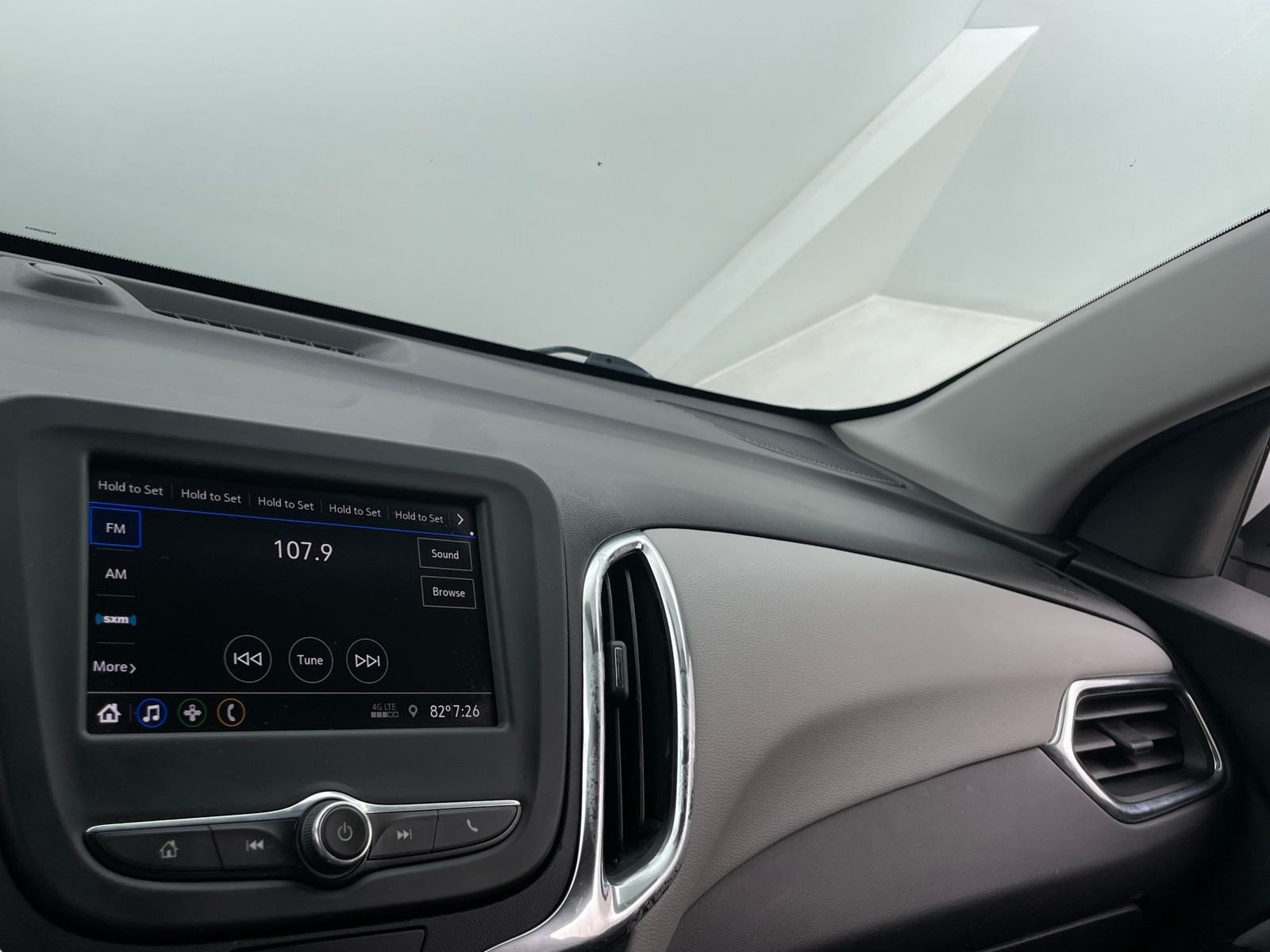 Thumbnail: 2021 Chevrolet Equinox - 4