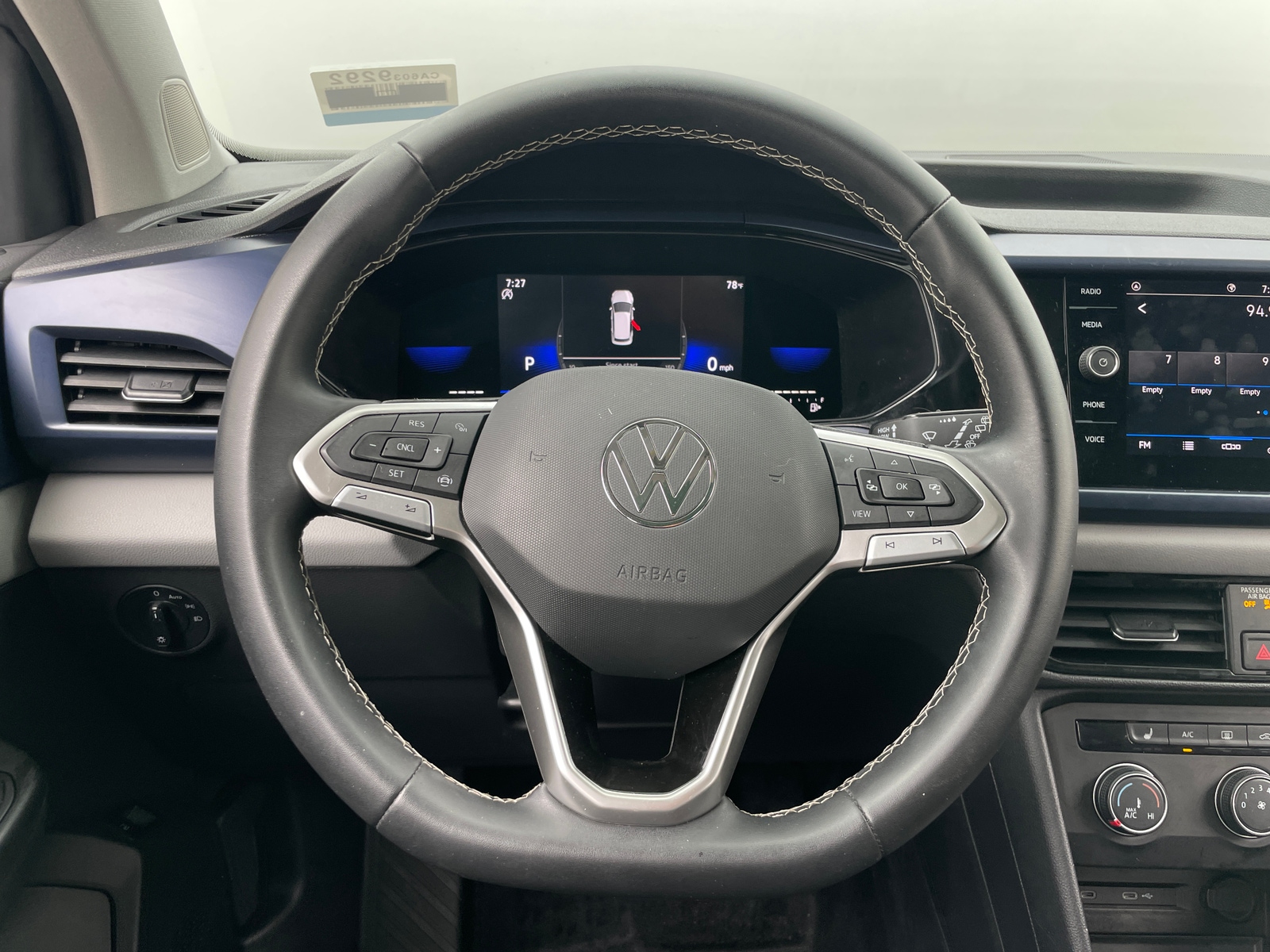 Thumbnail: 2022 Volkswagen Taos - 5
