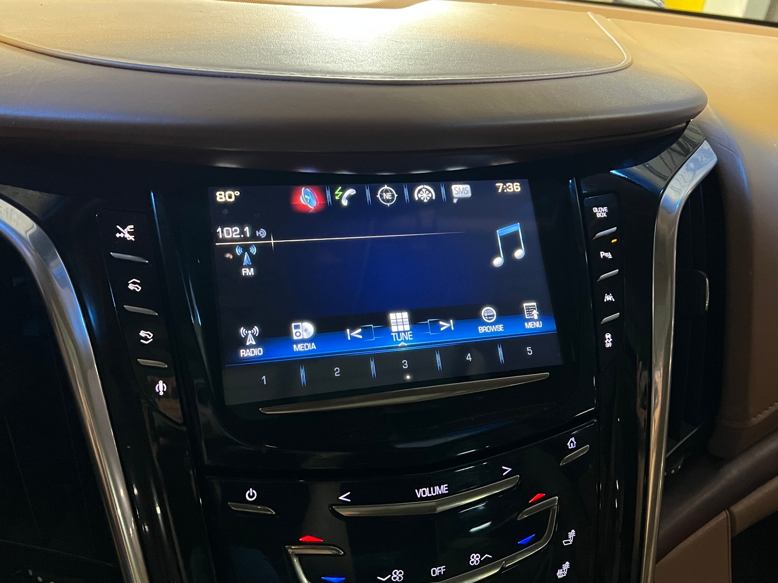 Thumbnail: 2016 Cadillac Escalade - 3