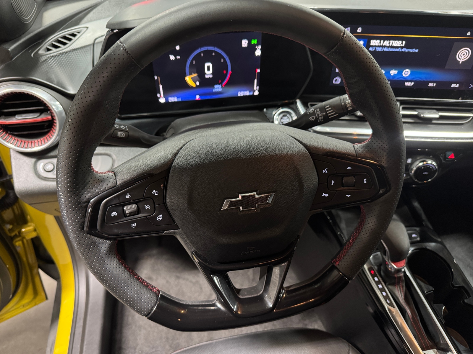 Thumbnail: 2025 Chevrolet Trax - 5