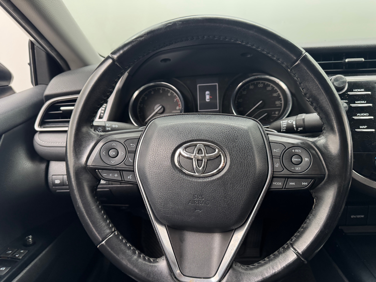 Thumbnail: 2019 Toyota Camry - 5