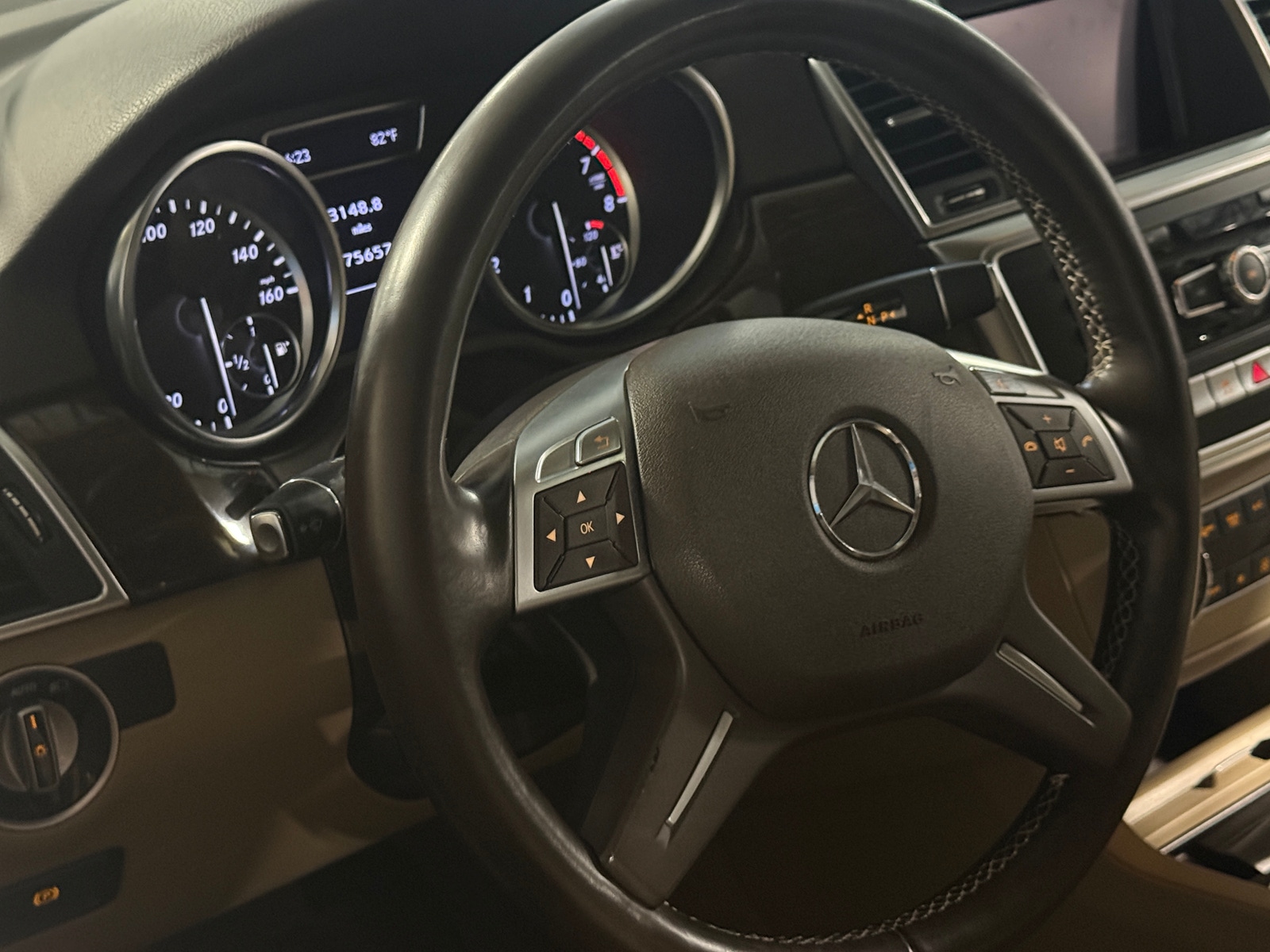 Thumbnail: 2012 Mercedes-Benz M-Class - 4