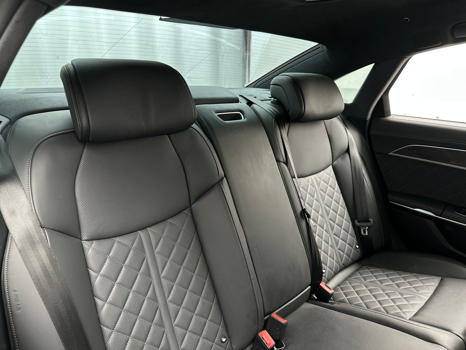 Thumbnail: 2023 Audi S8 - 5