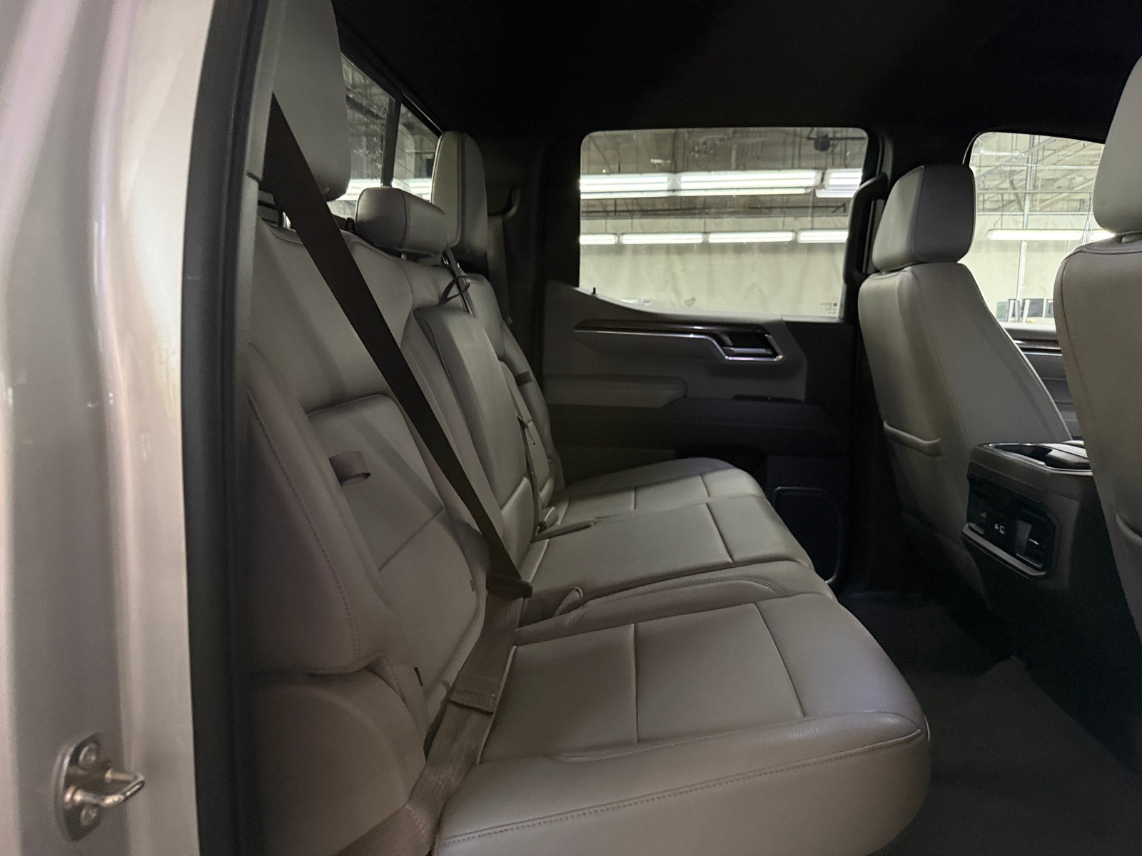 Thumbnail: 2022 Chevrolet Silverado 1500 - 6
