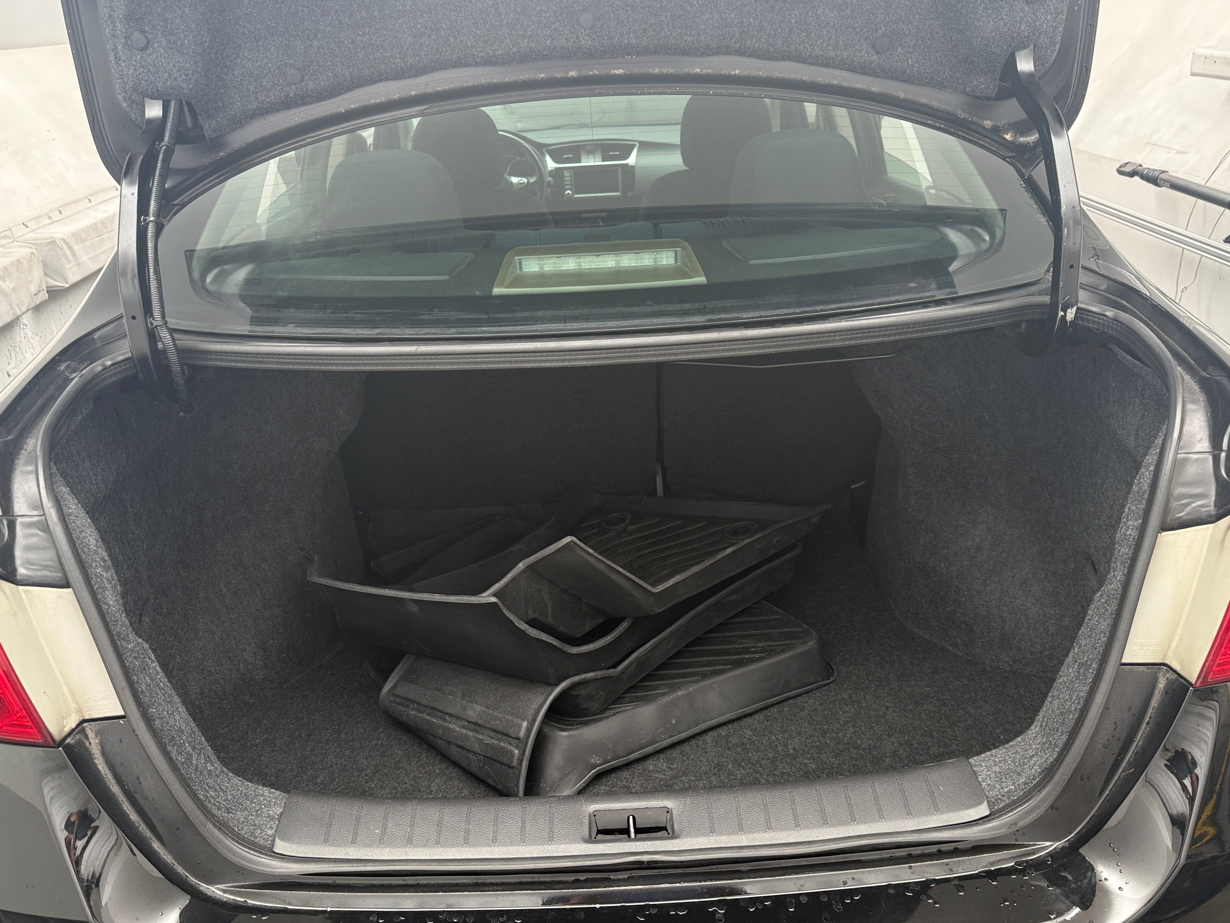 2019 Nissan Sentra SV - Photo 7