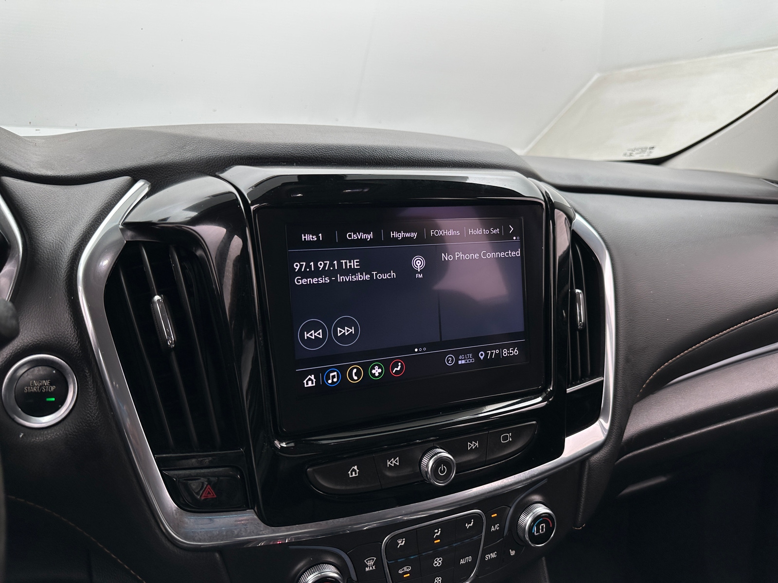 Thumbnail: 2021 Chevrolet Traverse - 3
