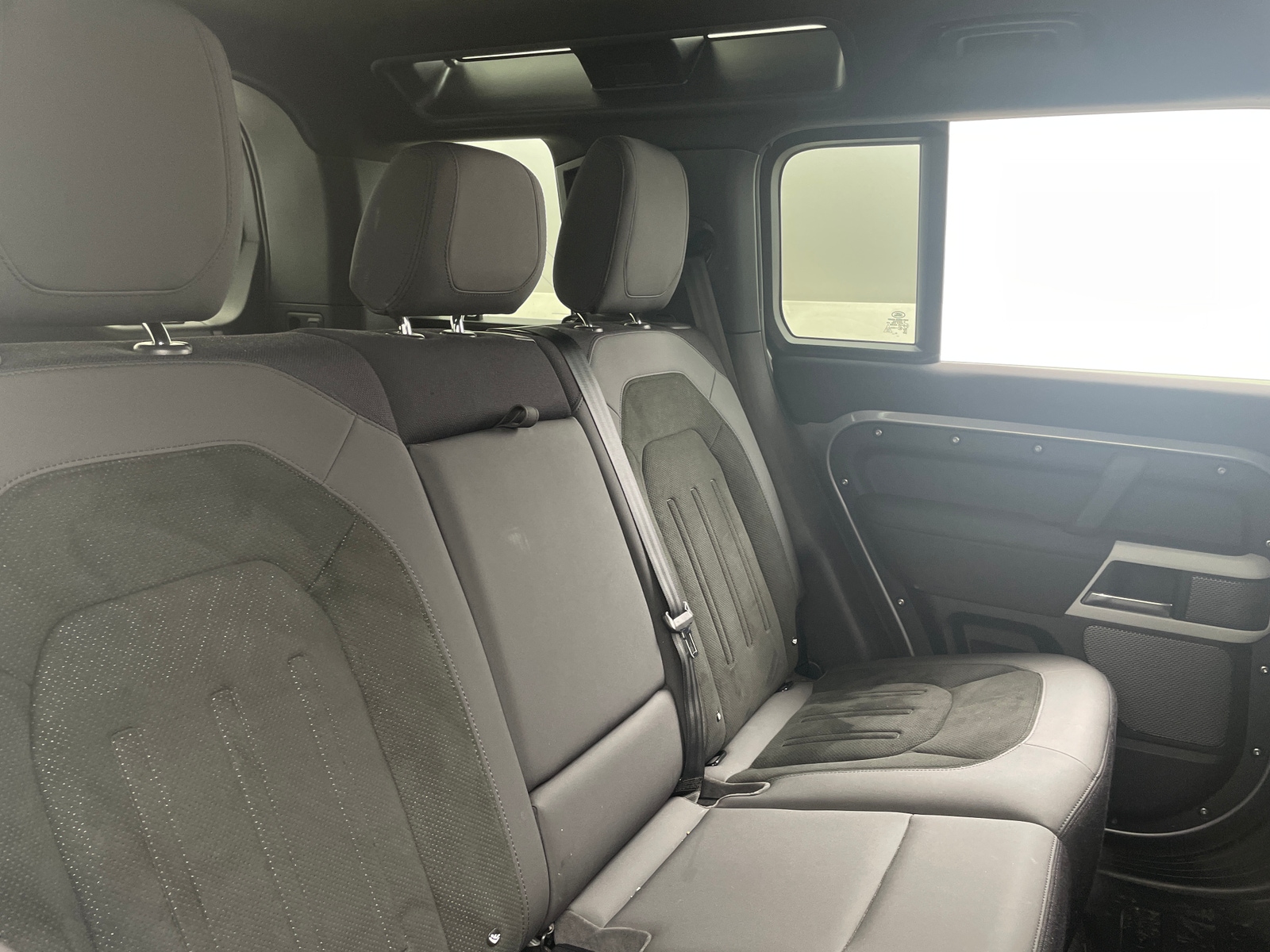 Thumbnail: 2021 Land Rover Defender - 5