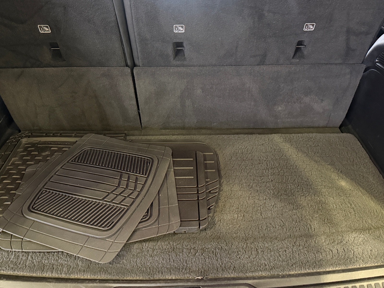 Thumbnail: 2022 Jeep Wagoneer - 6