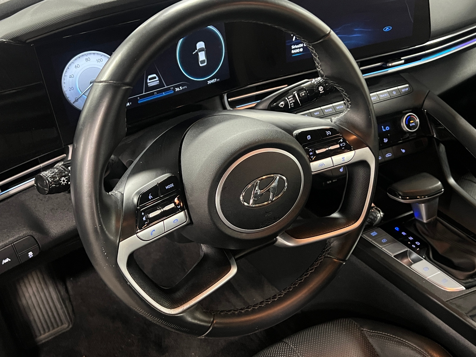 Thumbnail: 2023 Hyundai Elantra - 4