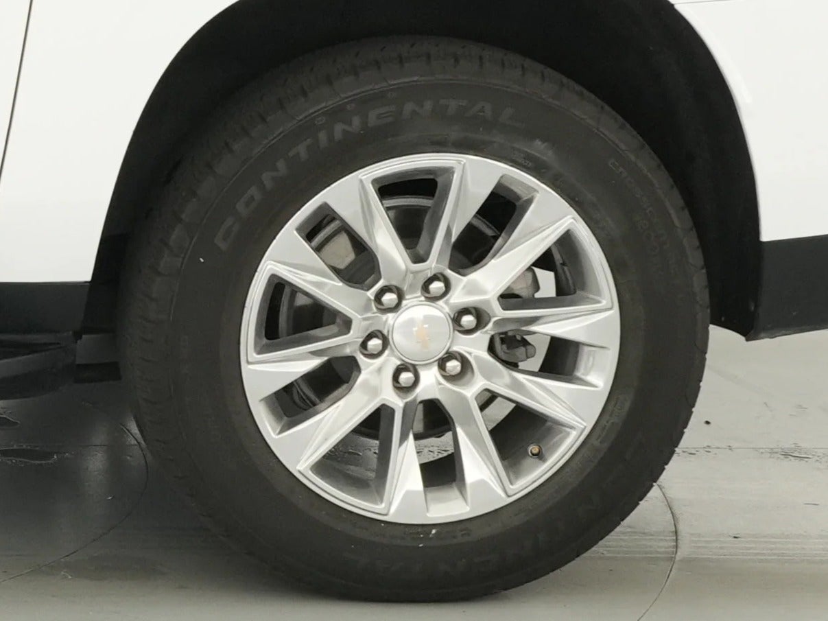 2023 Chevrolet Suburban Premier - Photo 22