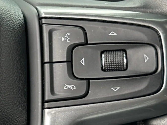 2023 Chevrolet Suburban Premier - Photo 13