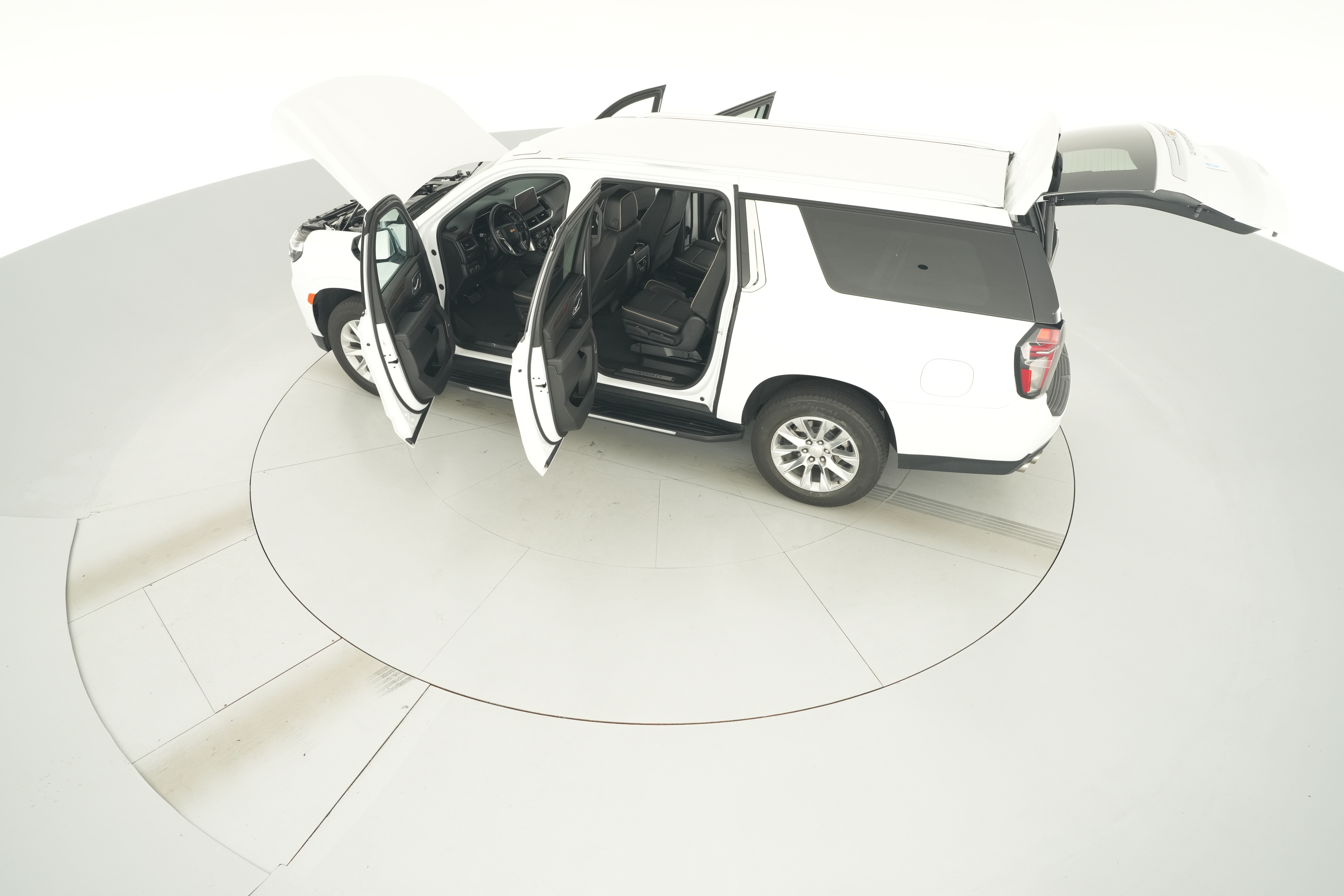 2023 Chevrolet Suburban Premier - Photo 31