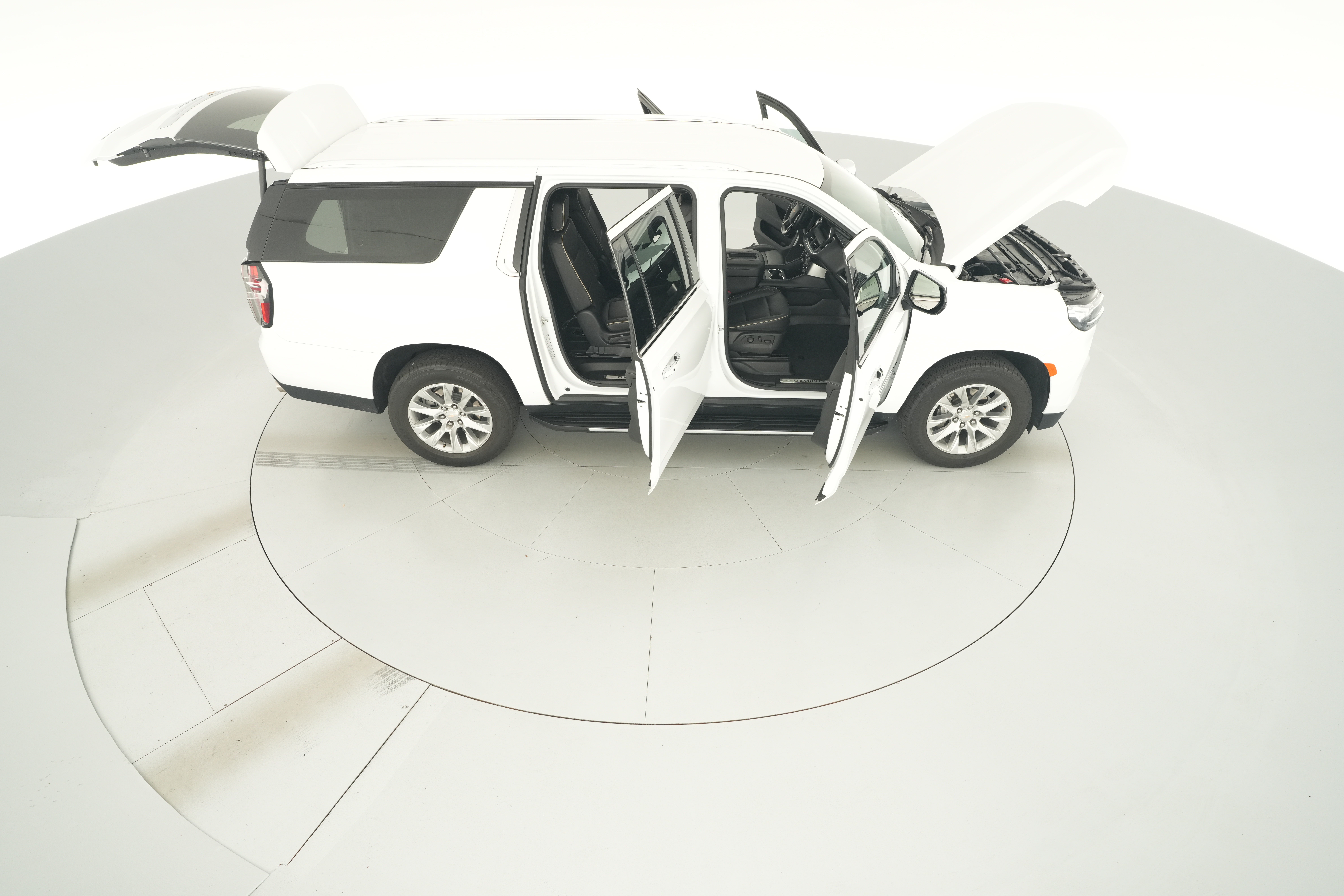 2023 Chevrolet Suburban Premier - Photo 38