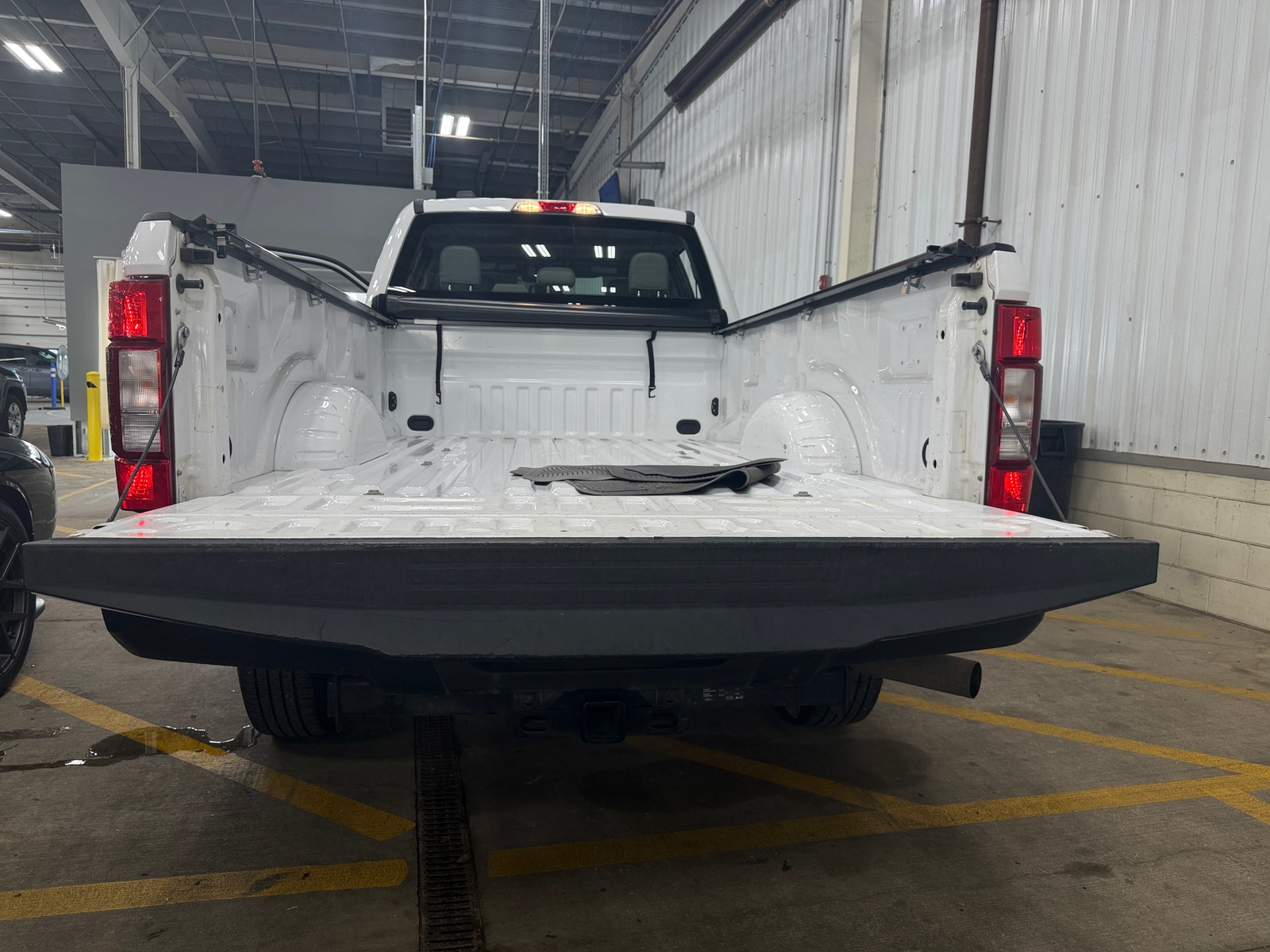 Thumbnail: 2022 Ford Econoline - 7
