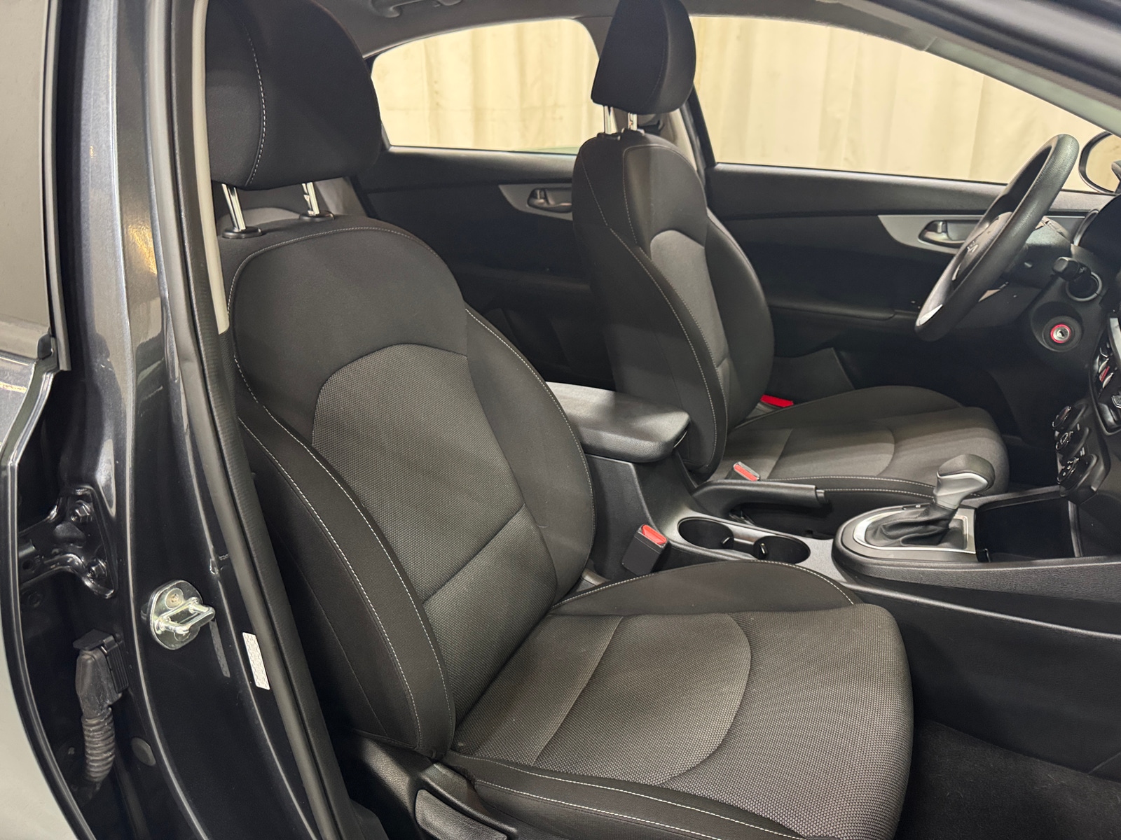 Thumbnail: 2023 Kia Forte - 2