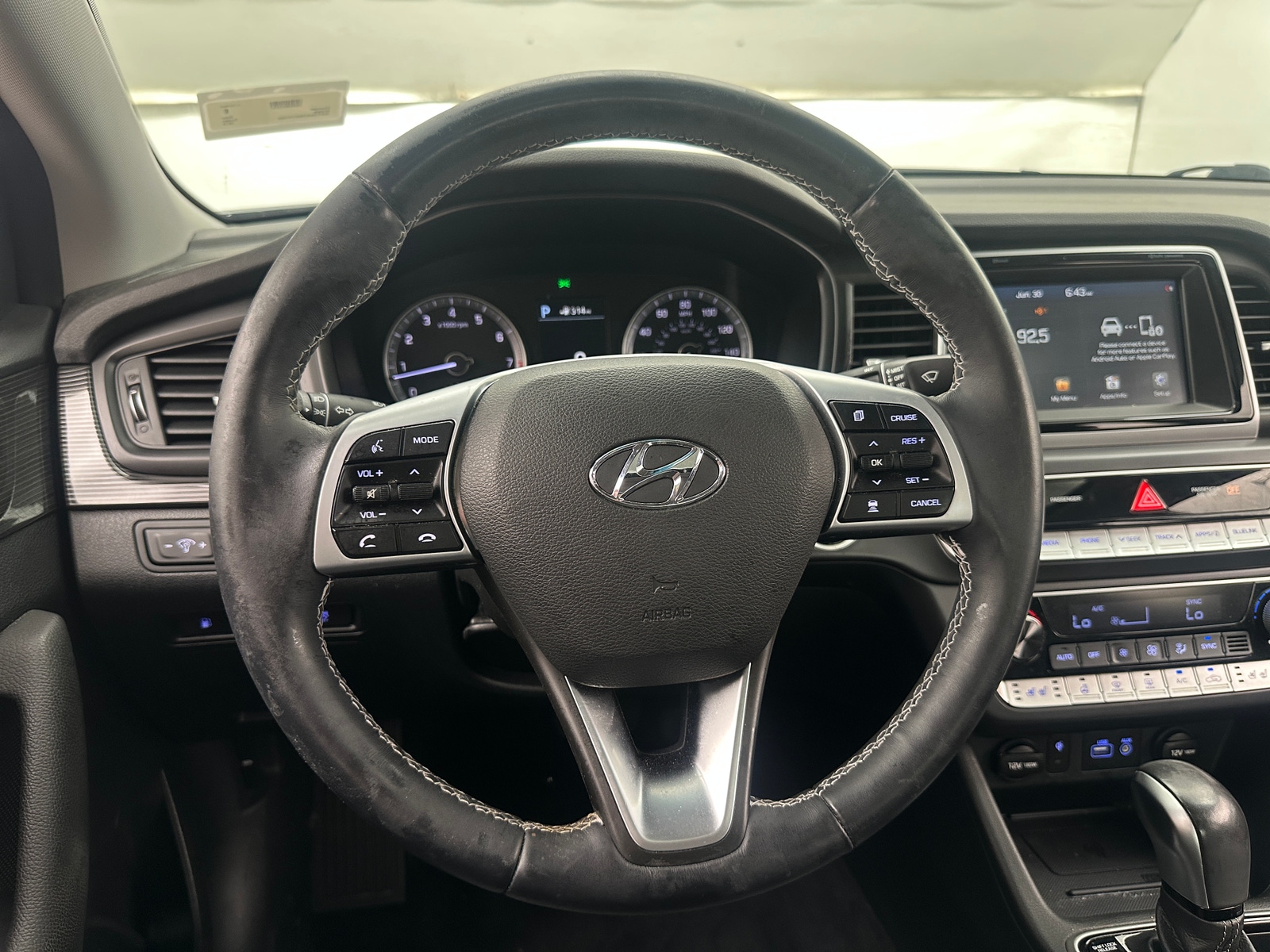 Thumbnail: 2019 Hyundai Sonata - 4