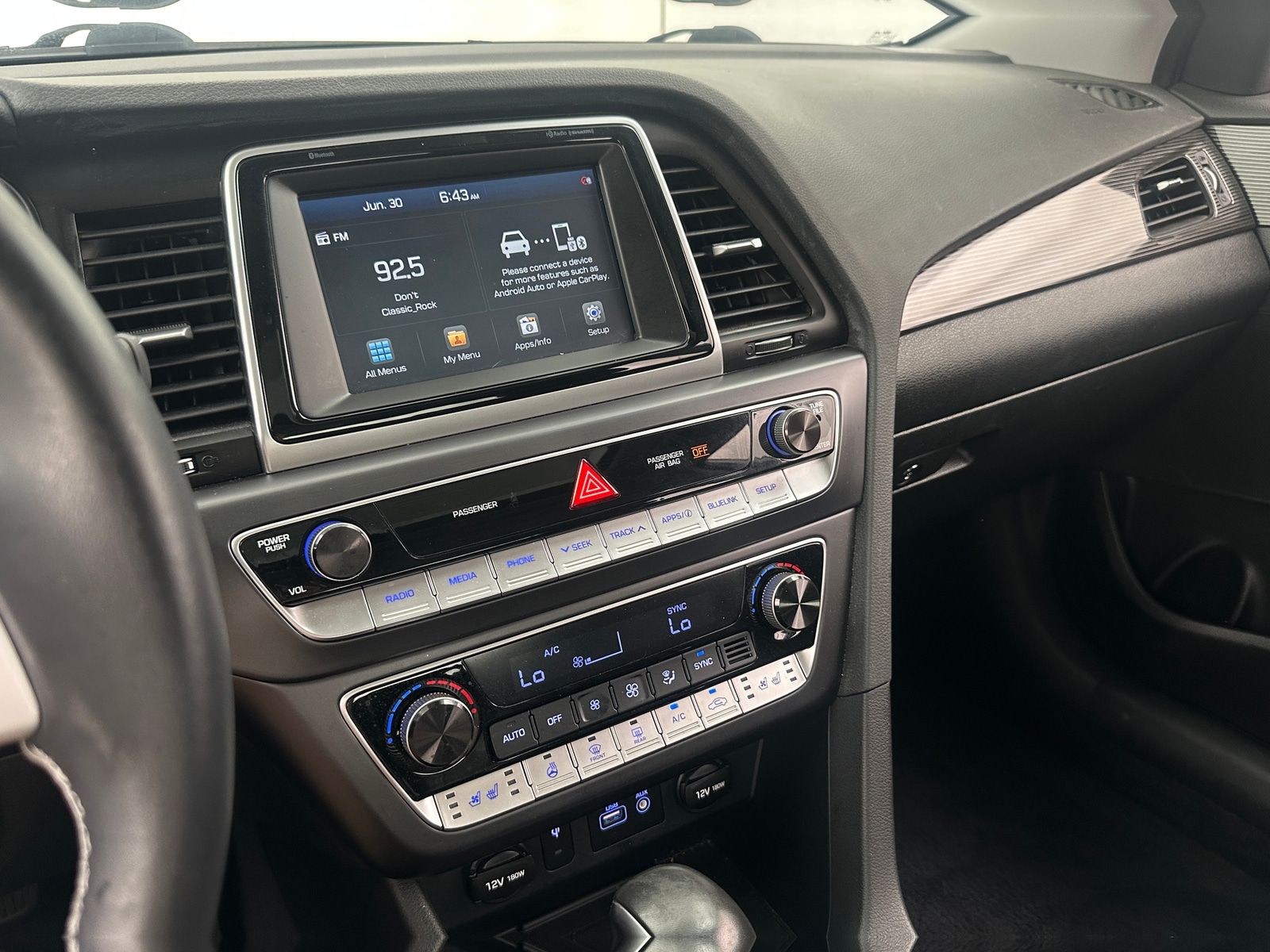 Thumbnail: 2019 Hyundai Sonata - 3
