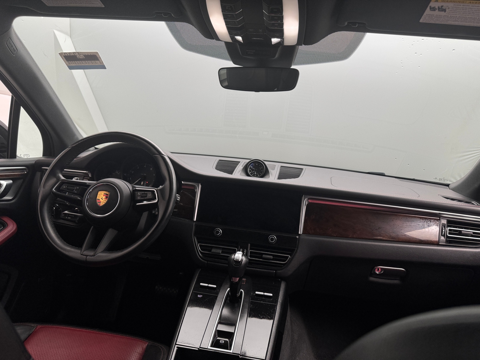 Thumbnail: 2022 Porsche Macan - 2