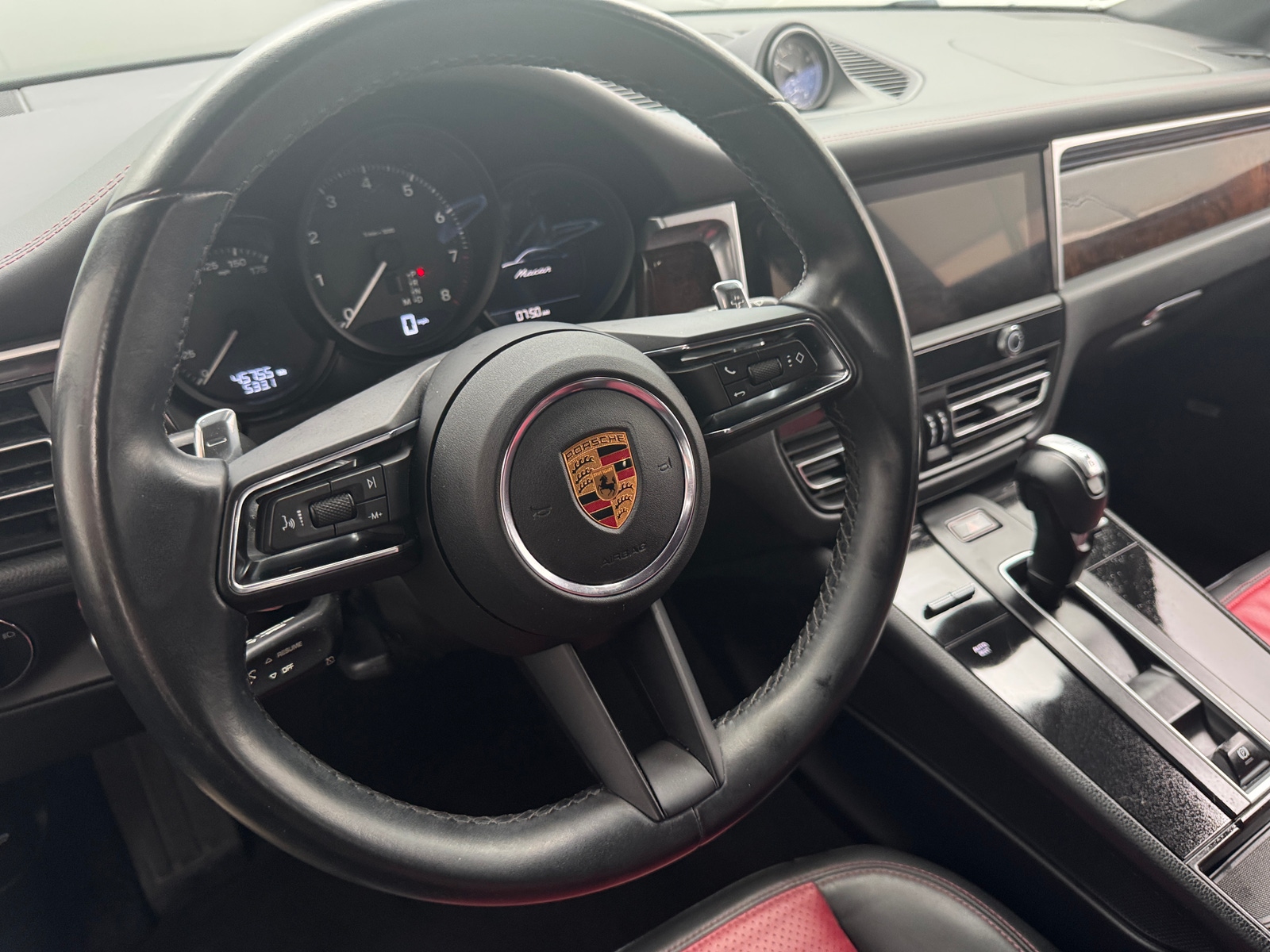 Thumbnail: 2022 Porsche Macan - 4