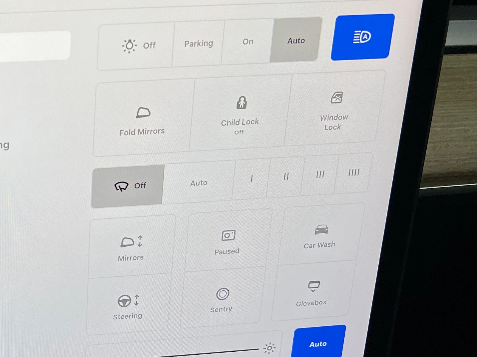 Thumbnail: 2022 Tesla Model Y - 3