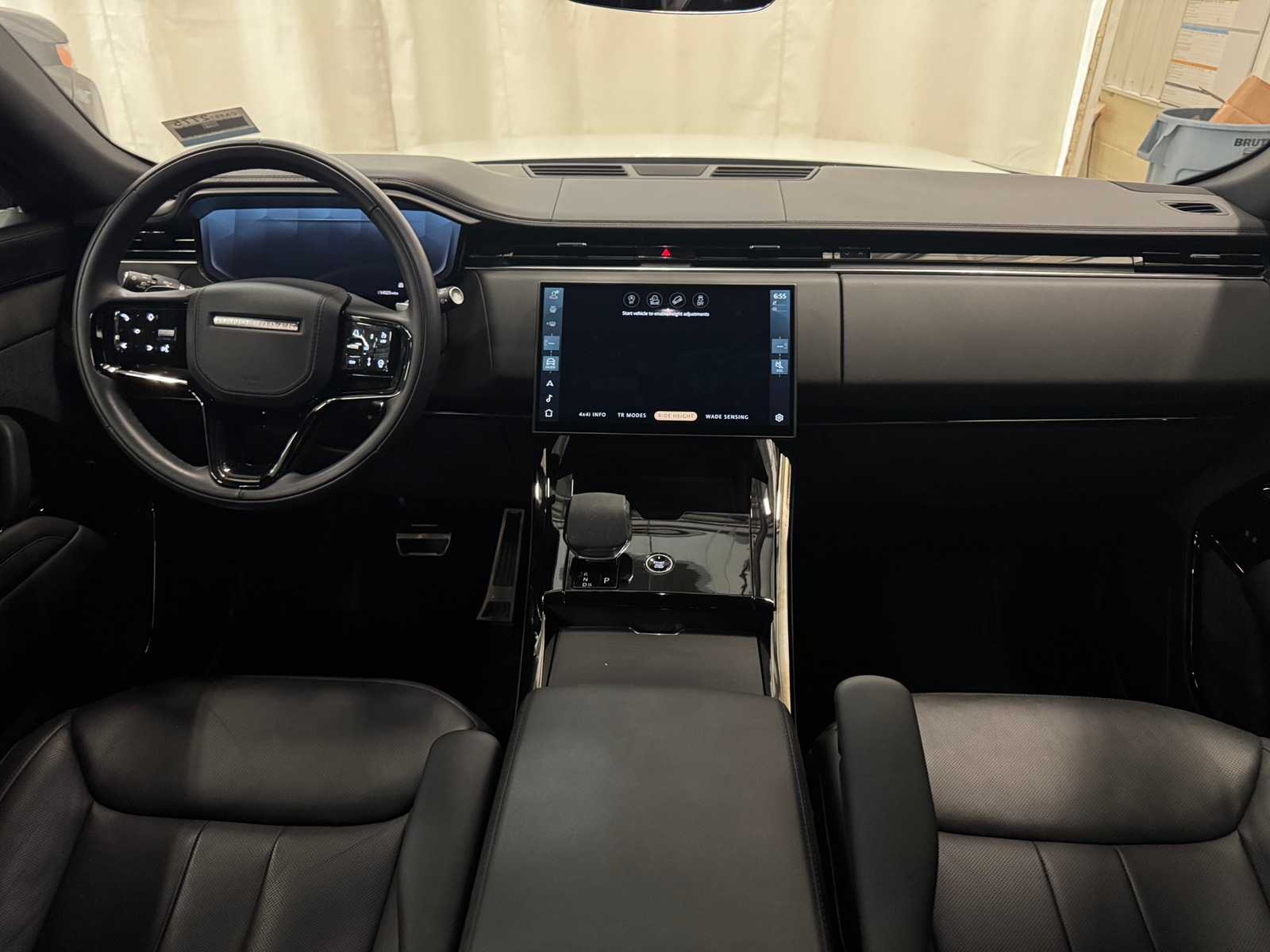 Thumbnail: 2024 Land Rover Range Rover Sport - 2