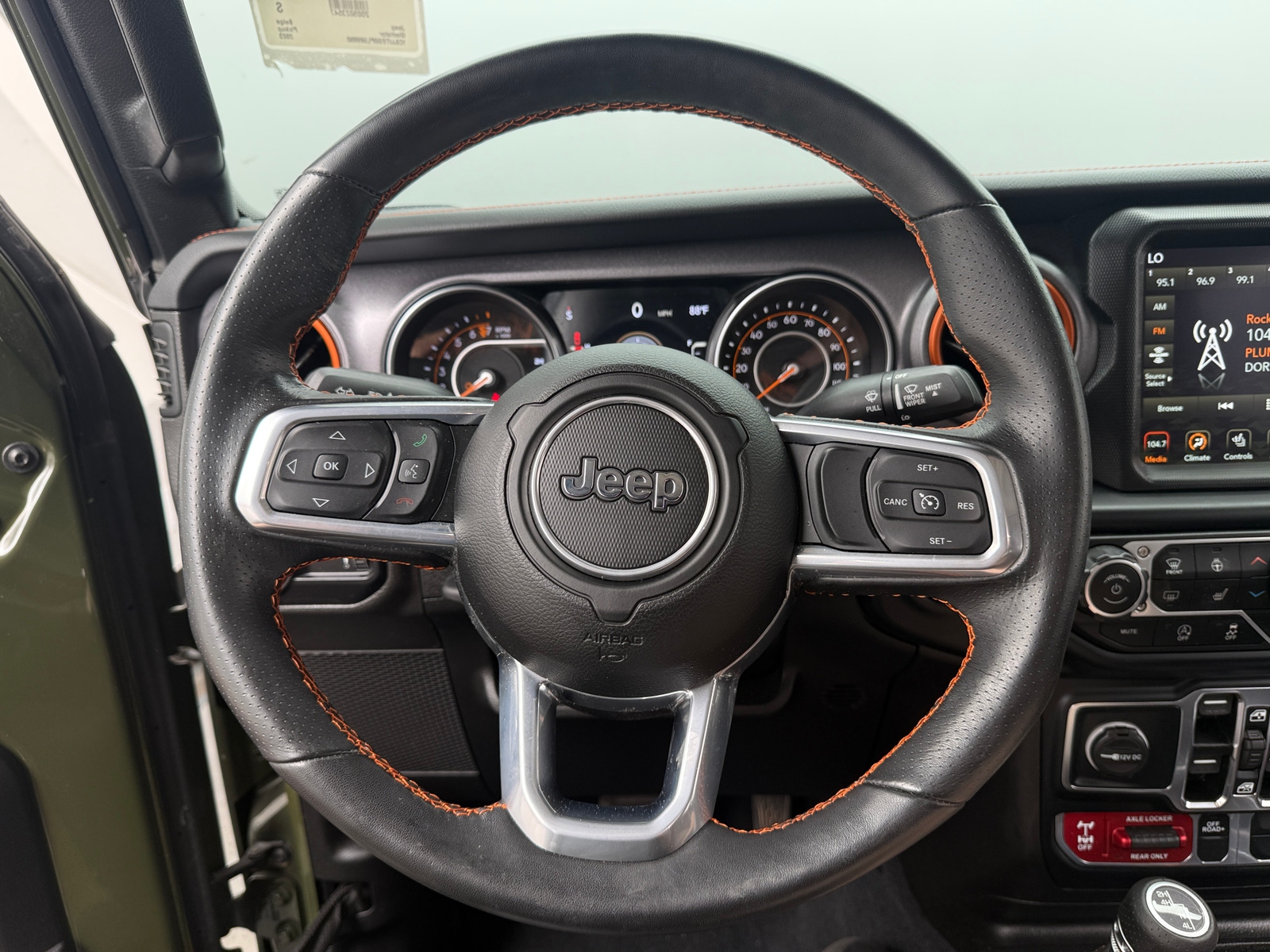Thumbnail: 2023 Jeep Gladiator - 4