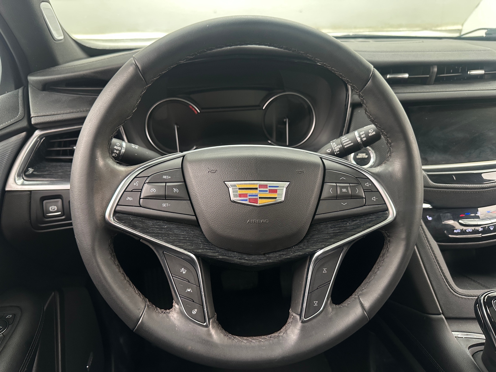 Thumbnail: 2024 Cadillac XT5 - 4