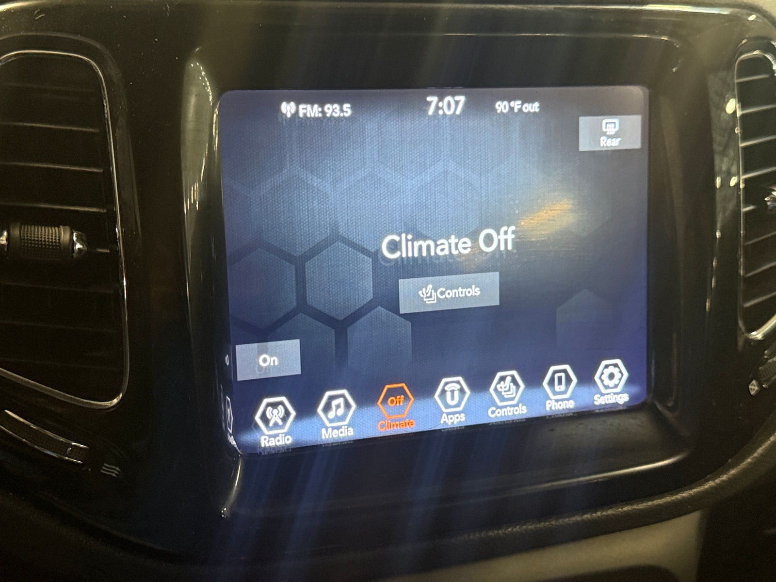 Thumbnail: 2019 Jeep Compass - 3