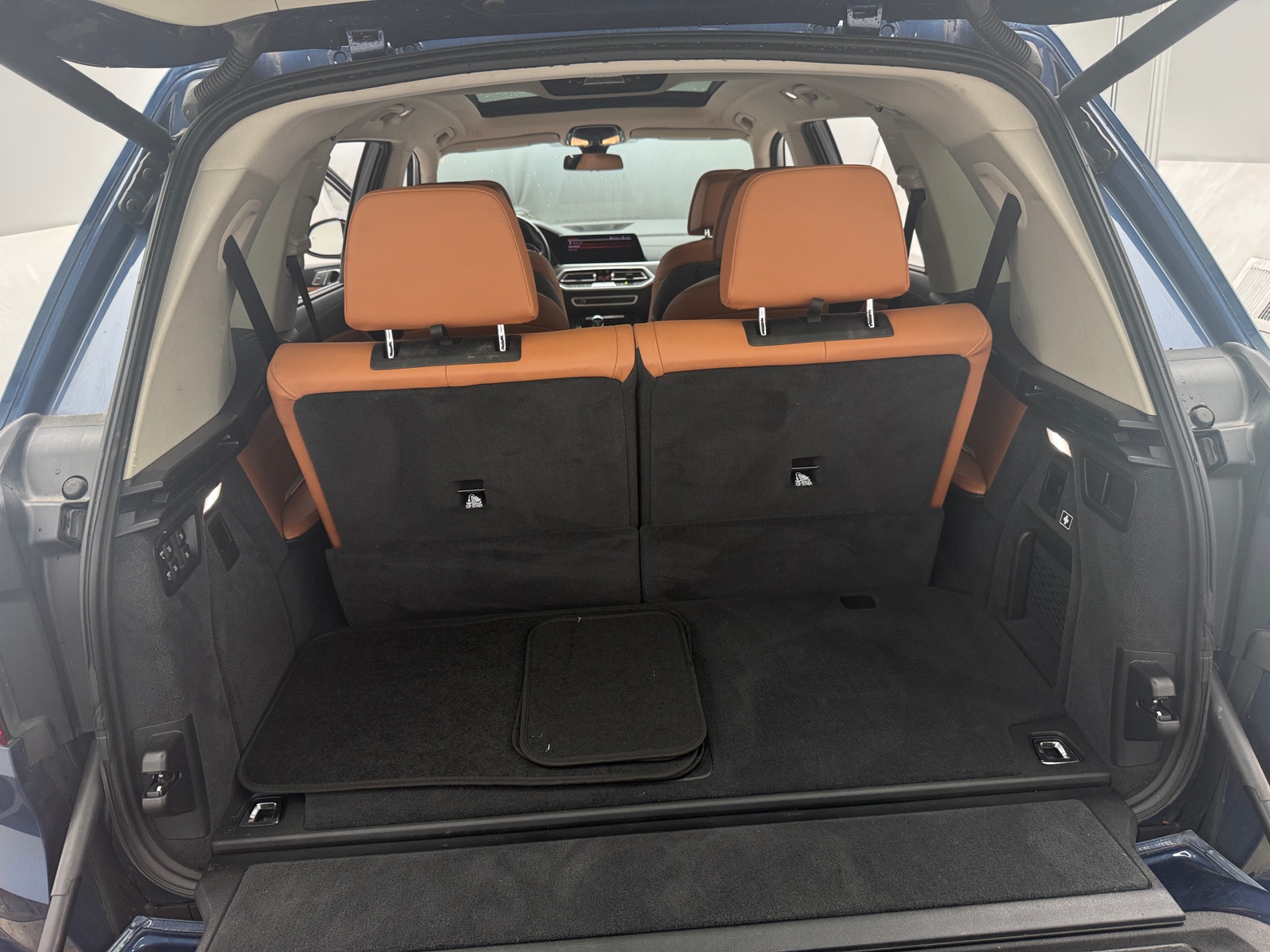 Thumbnail: 2020 BMW X7 - 6