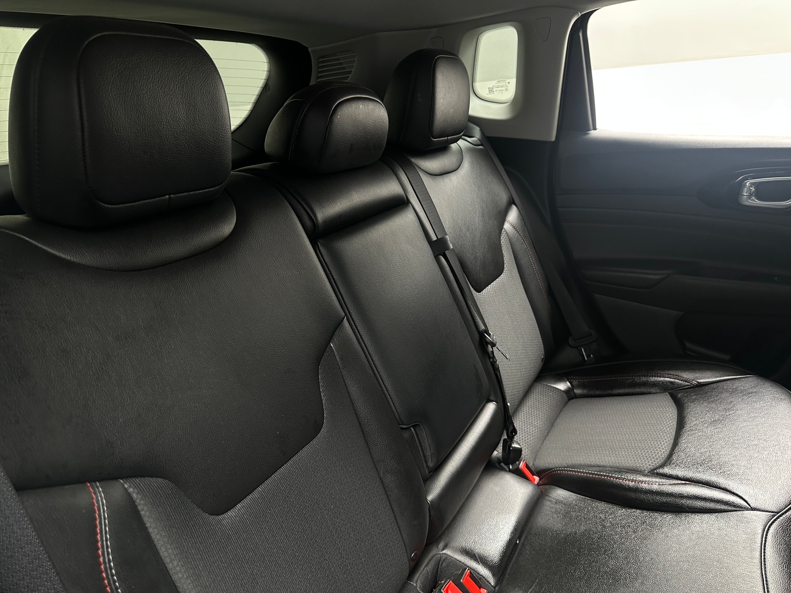 Thumbnail: 2022 Jeep Compass - 6