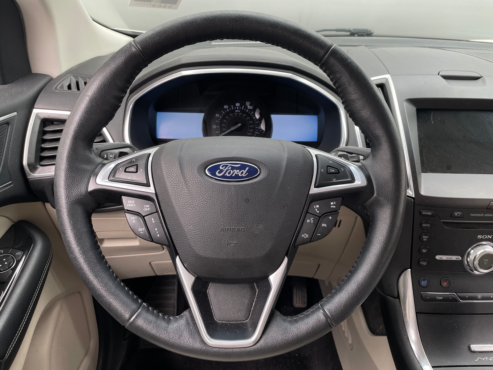 Thumbnail: 2017 Ford Edge - 4