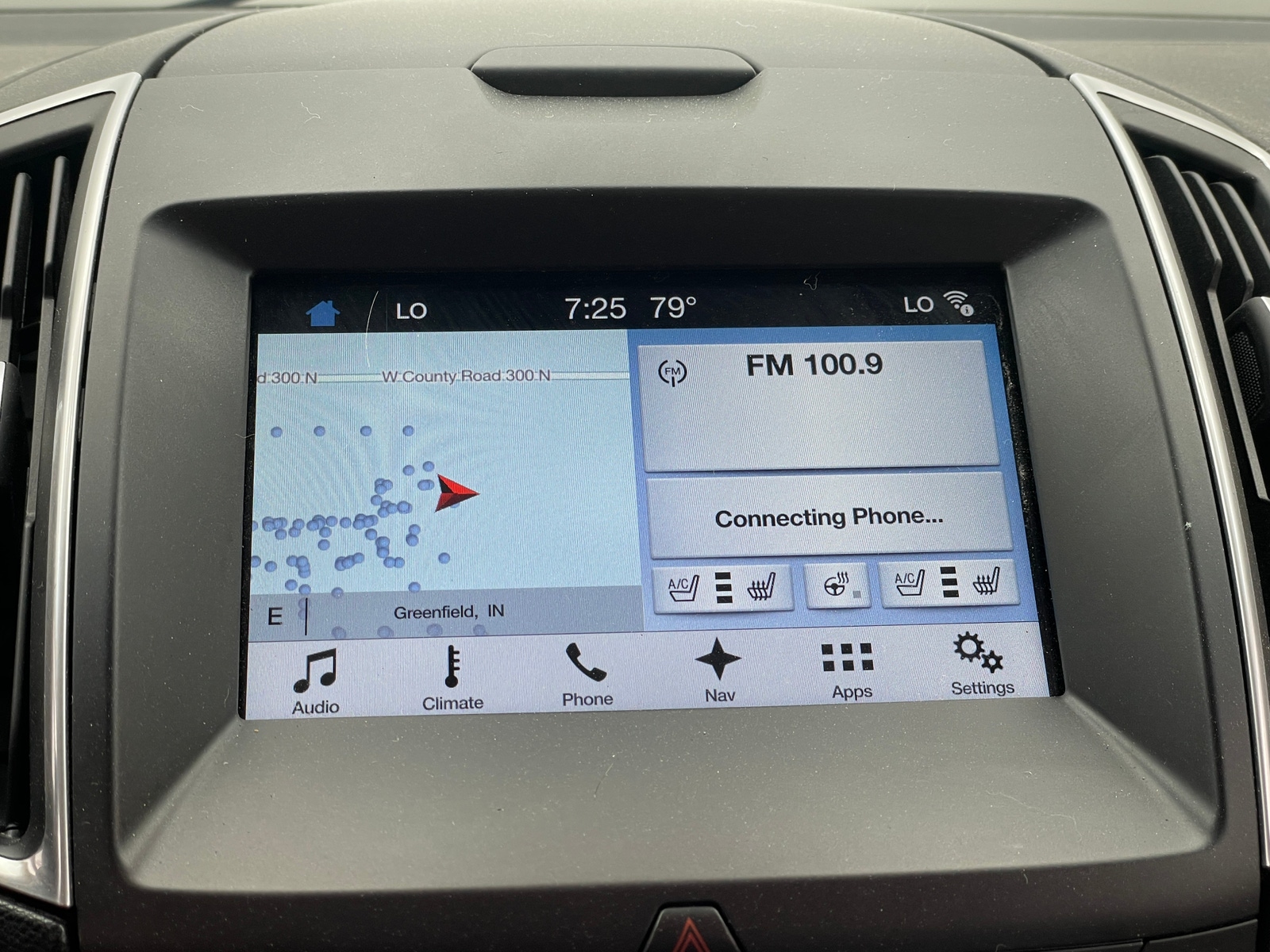 Thumbnail: 2017 Ford Edge - 3