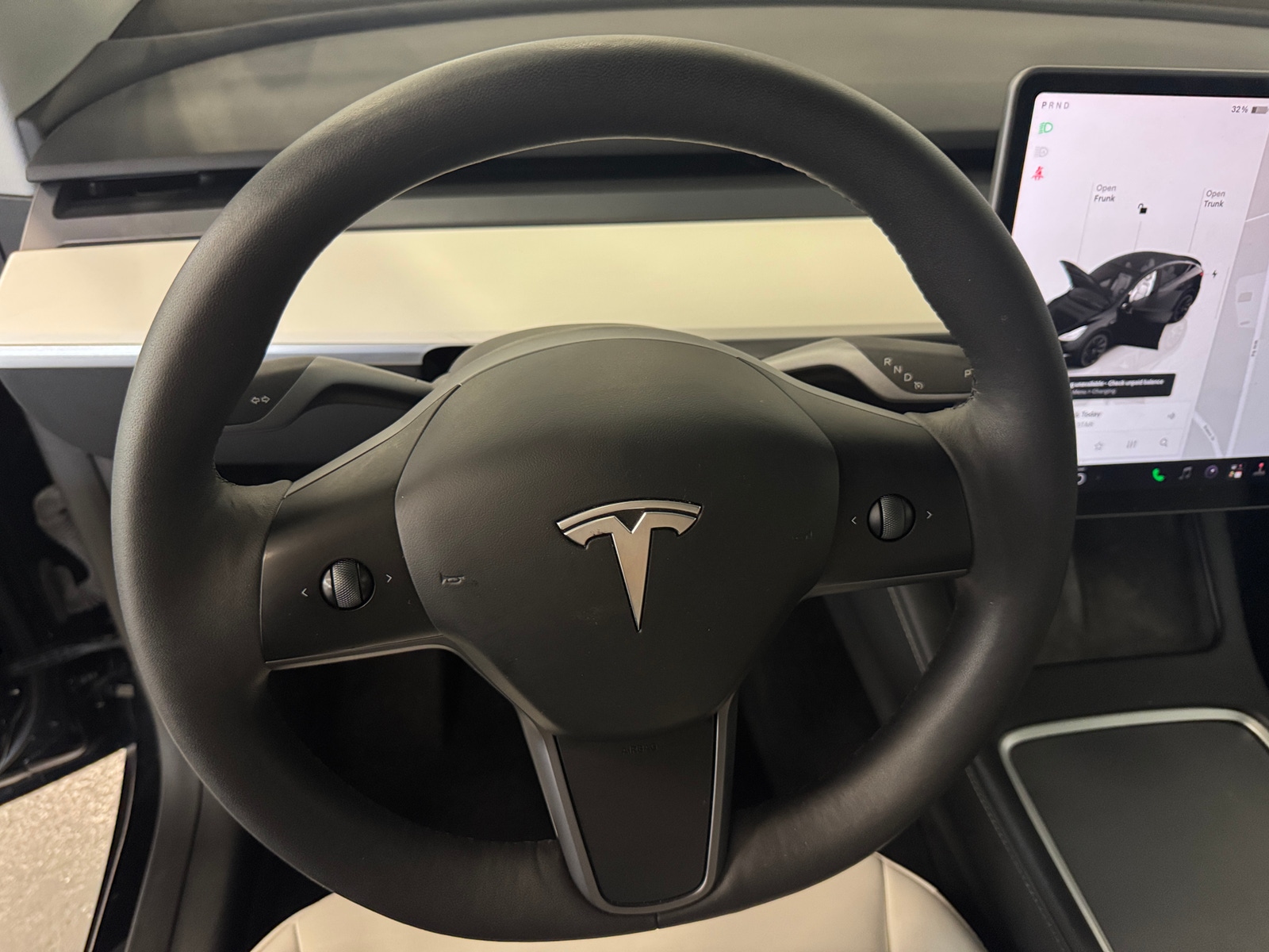 Thumbnail: 2023 Tesla Model Y - 4