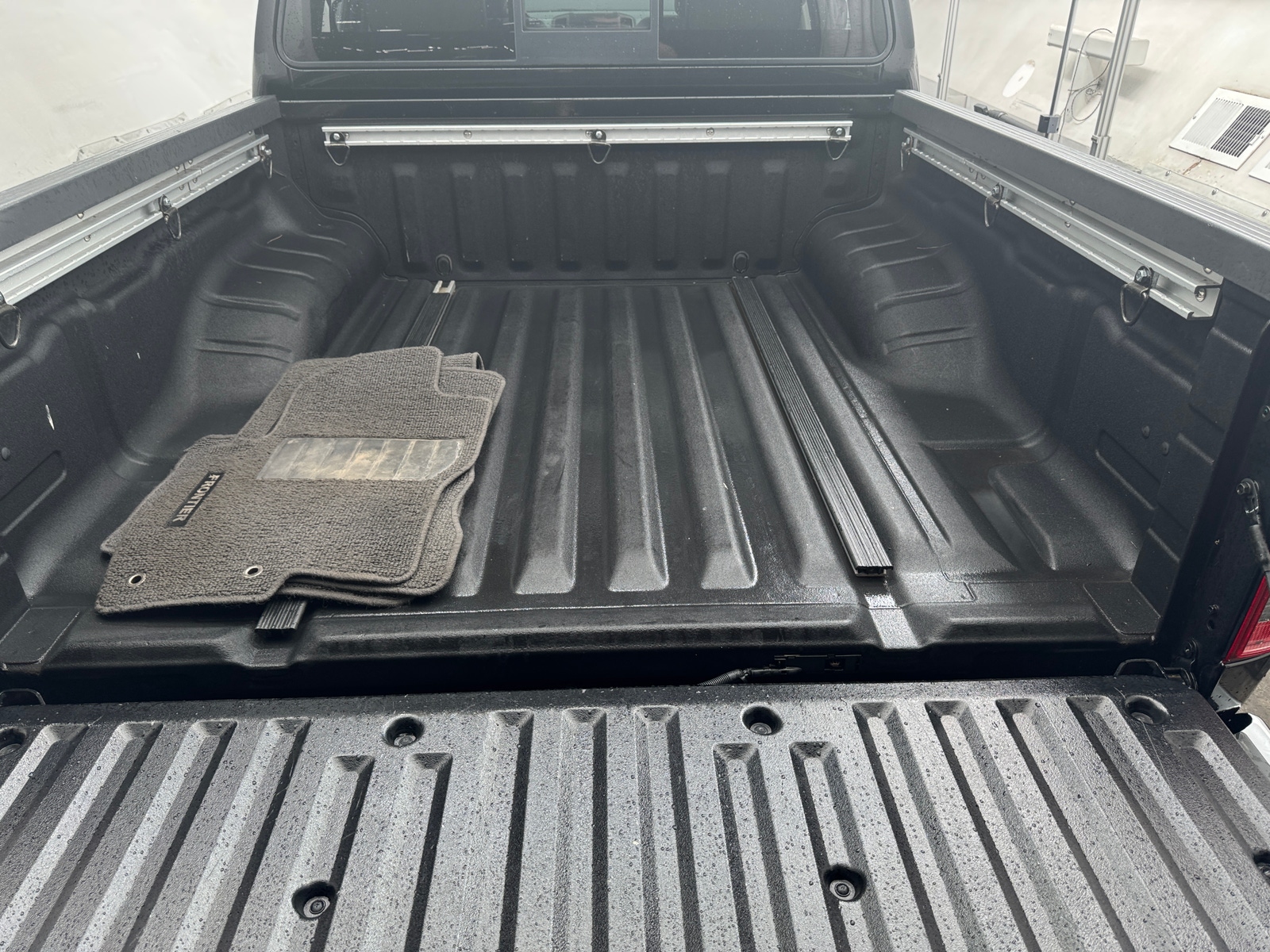 Thumbnail: 2019 Nissan Frontier - 6