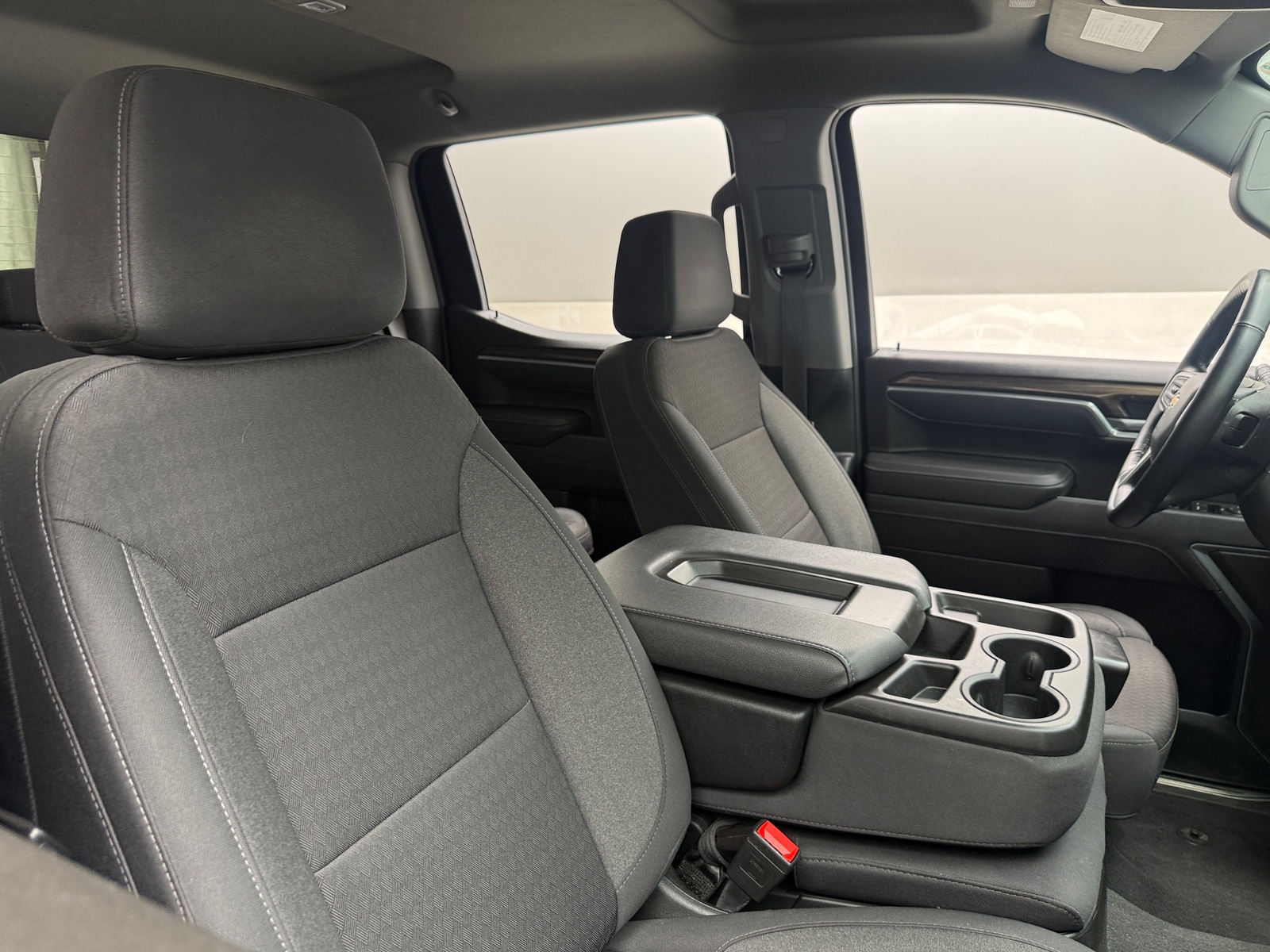 Thumbnail: 2025 Chevrolet Silverado 1500 - 2