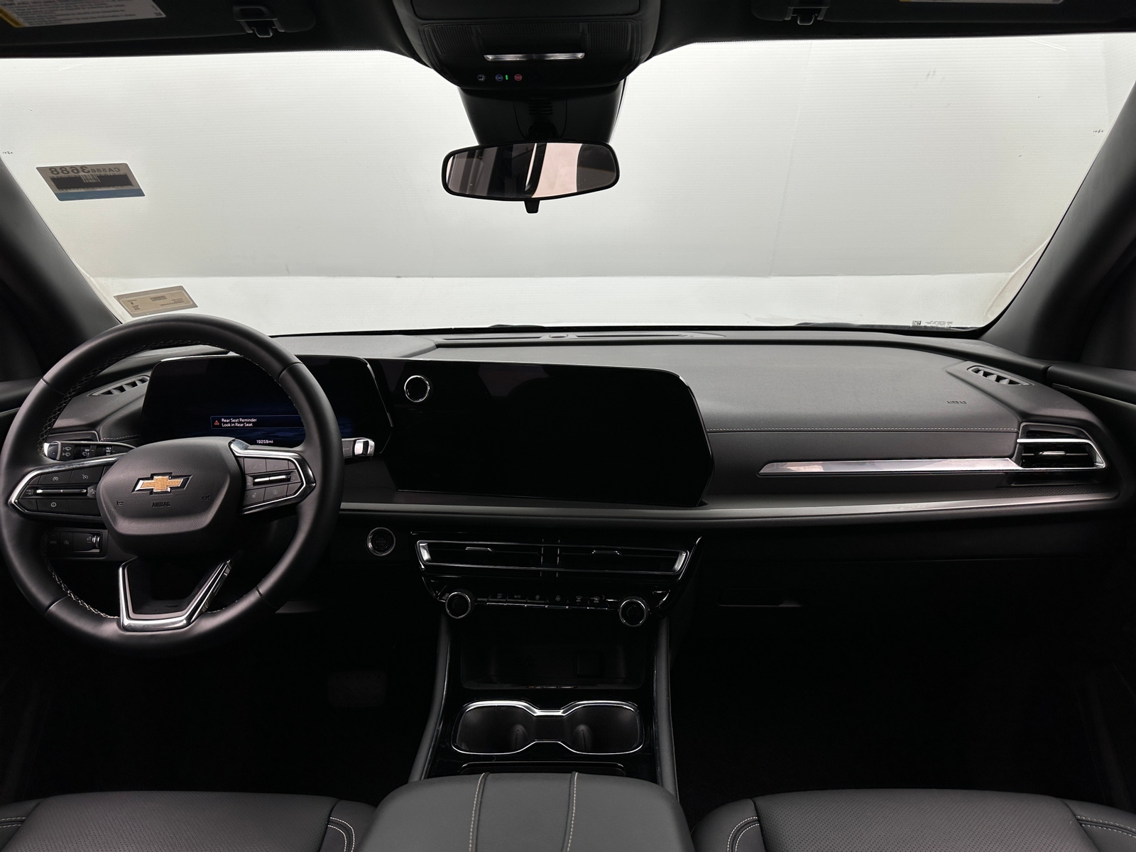 Thumbnail: 2026 Chevrolet Traverse - 3